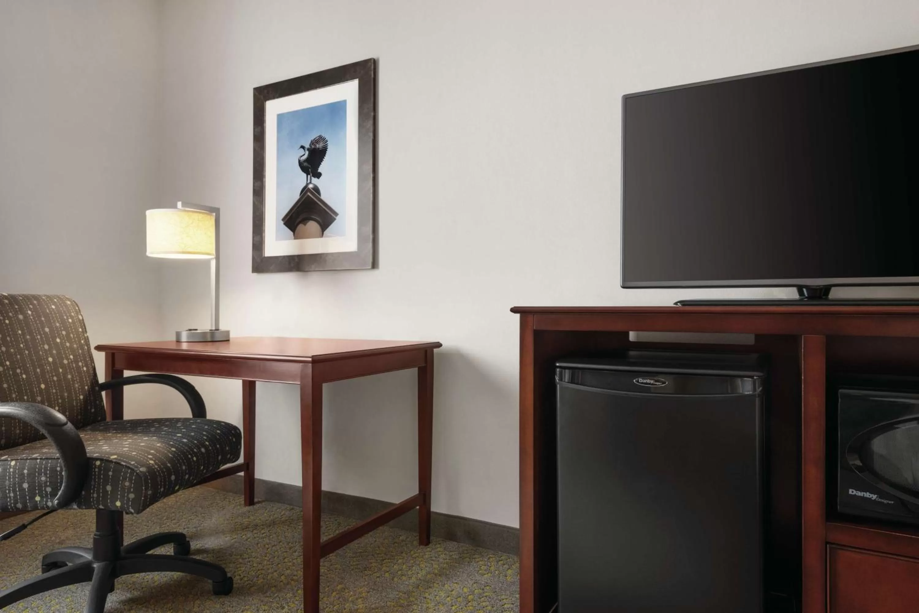 Queen Room with Two Queen Beds - Mobility and Hearing Access/Non-Smoking in Hampton Inn & Suites Mishawaka/South Bend at Heritage Square