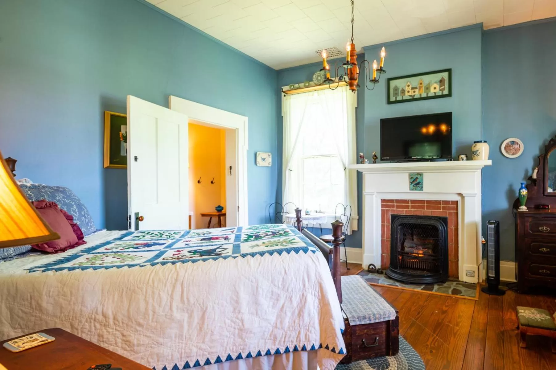 Deluxe Queen Room - single occupancy in The Pines of Dresden