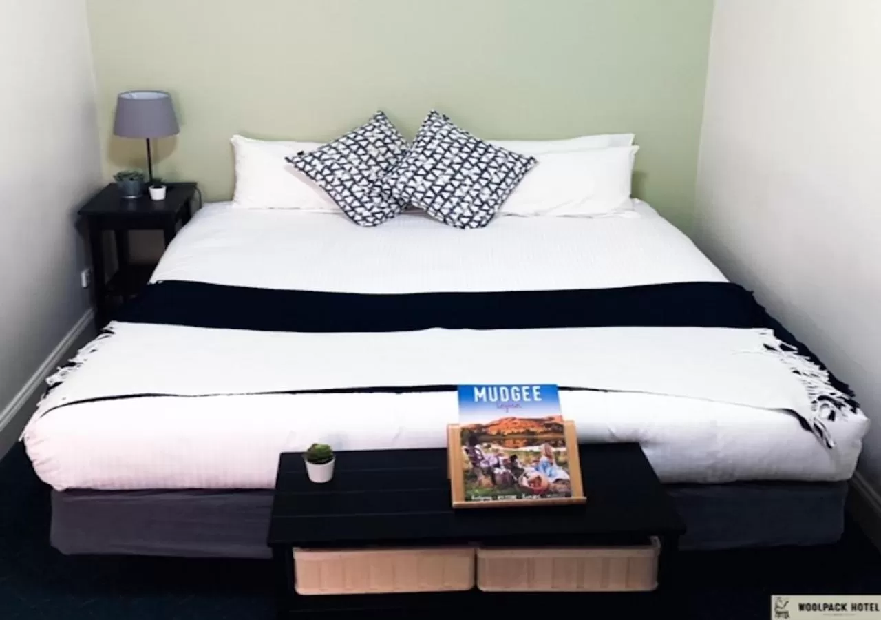 Quadruple Room with Bathroom in The Woolpack Hotel