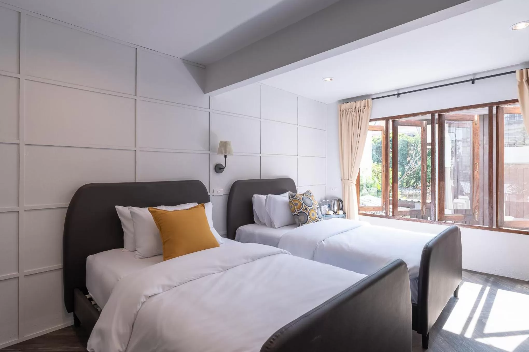 Twin Room in The Mellow Pillow Hotel @ Chiang Mai Gate