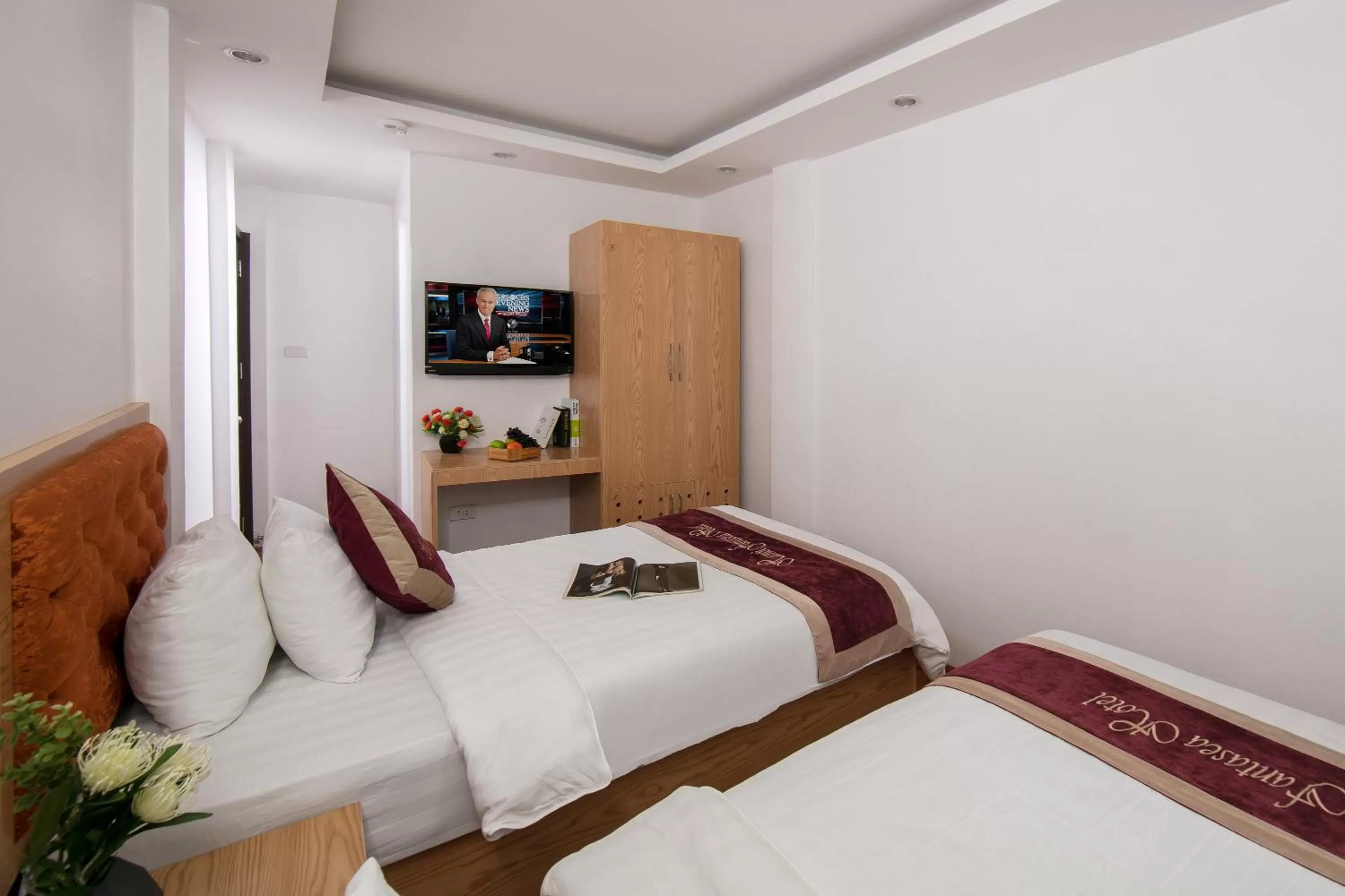 Superior Twin Room in Hanoi Fantasea Hotel