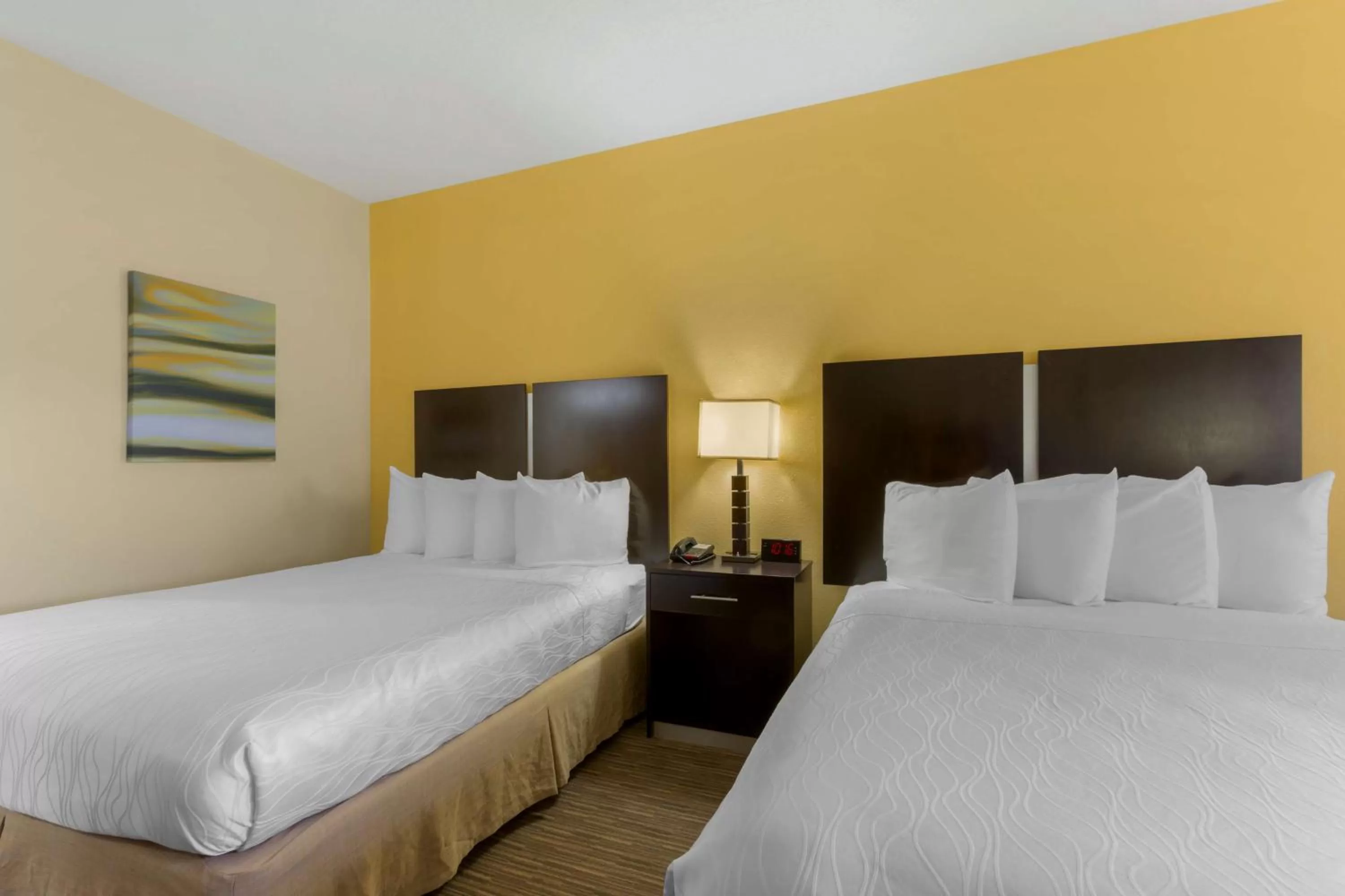 Queen Room with Two Queen Beds - Pet Friendly/Non-Smoking in Best Western Plus the Four Corners Inn