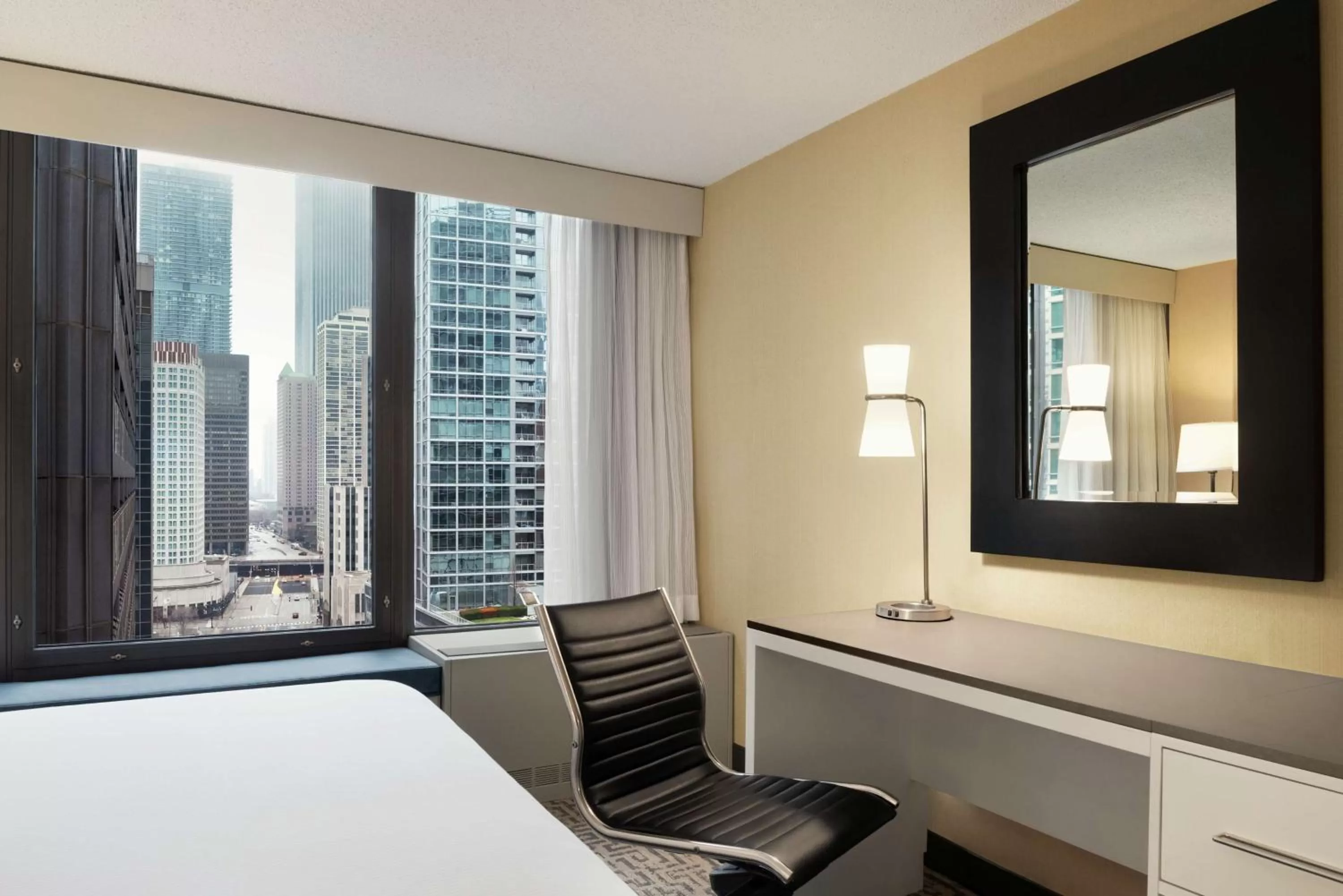 Queen Room with Two Queen Beds and City View - Non-Smoking in DoubleTree by Hilton Chicago Magnificent Mile