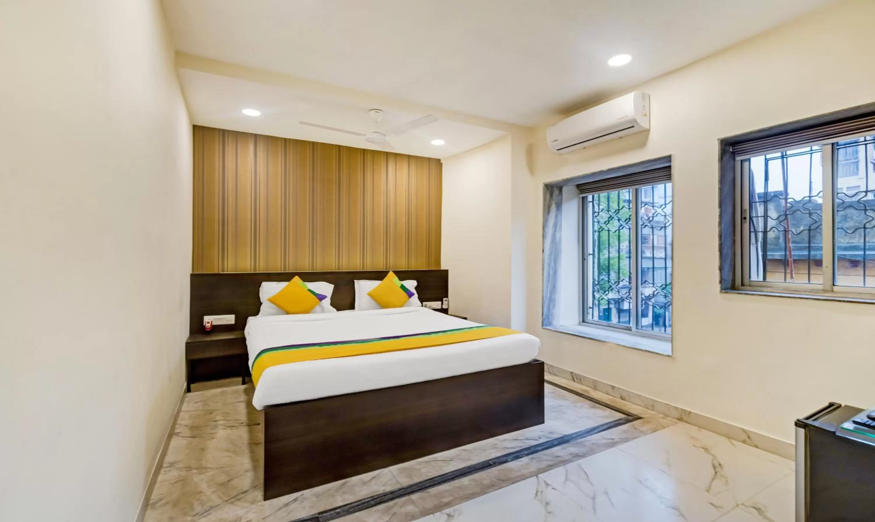 Itsy Hotels Neeranand Plaza, Bhawanipur