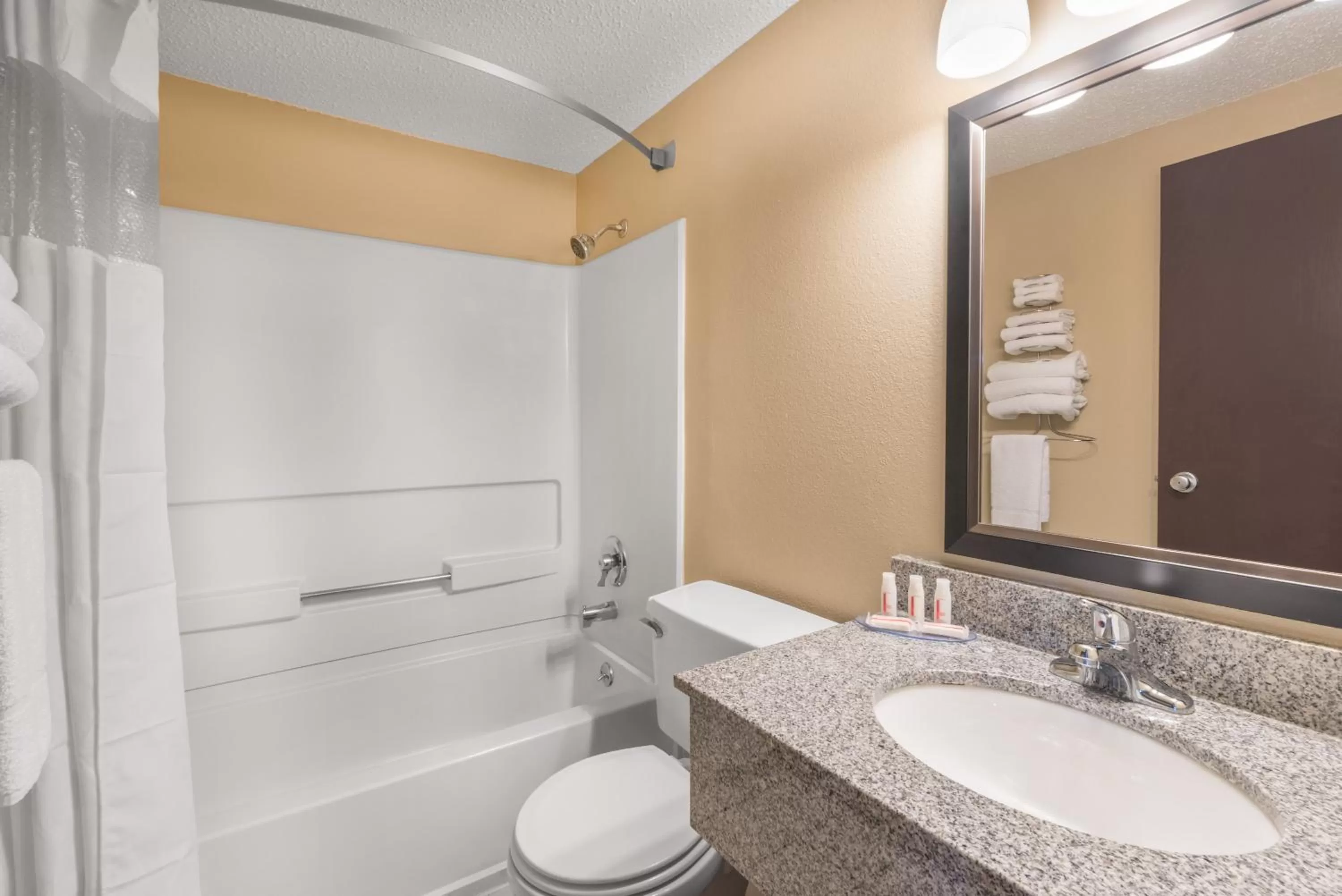 Standard Double Room - Non-Smoking in Super 8 by Wyndham Pierre SD