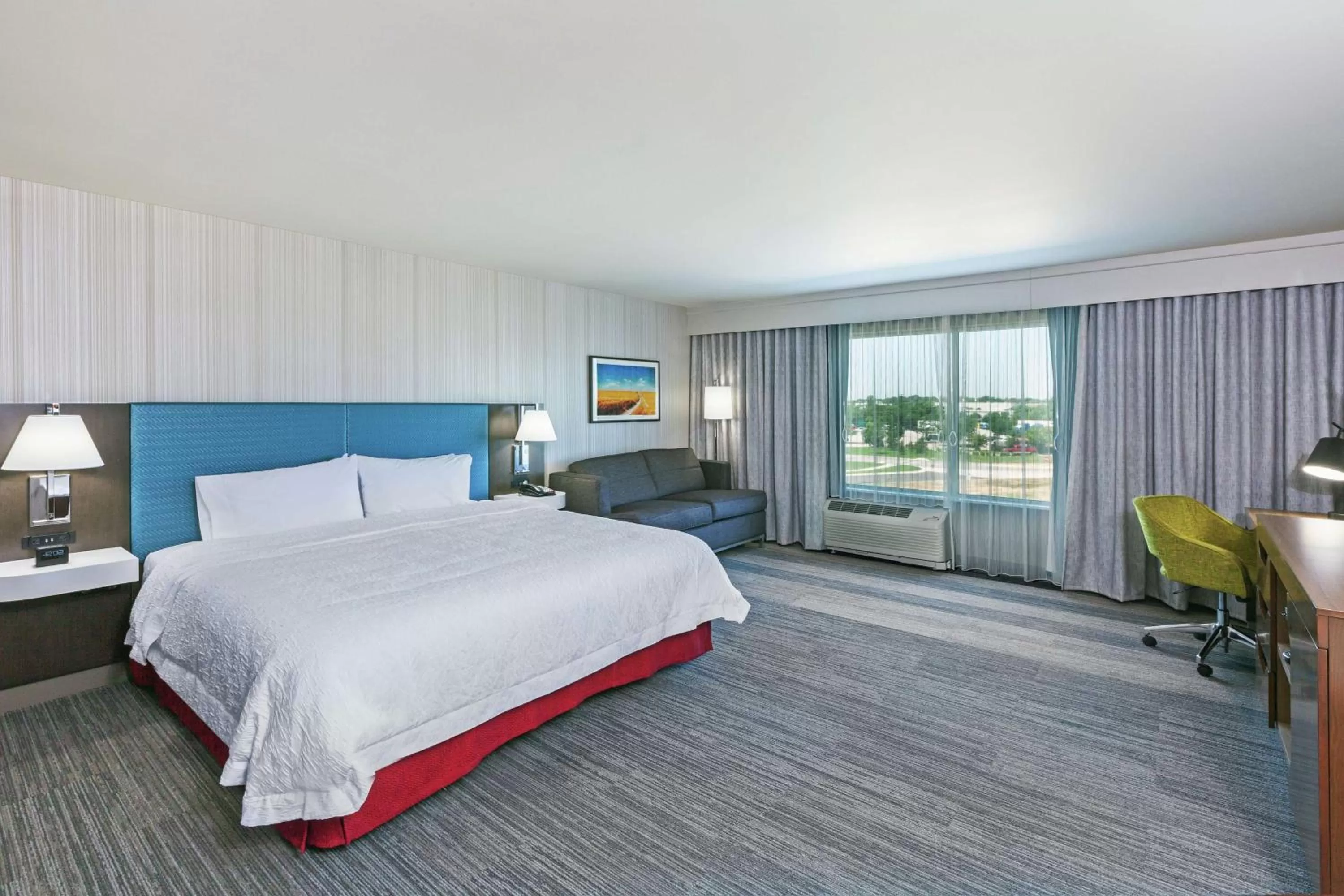 King Room - Mobility Access/Non-Smoking in Hampton Inn Gardner