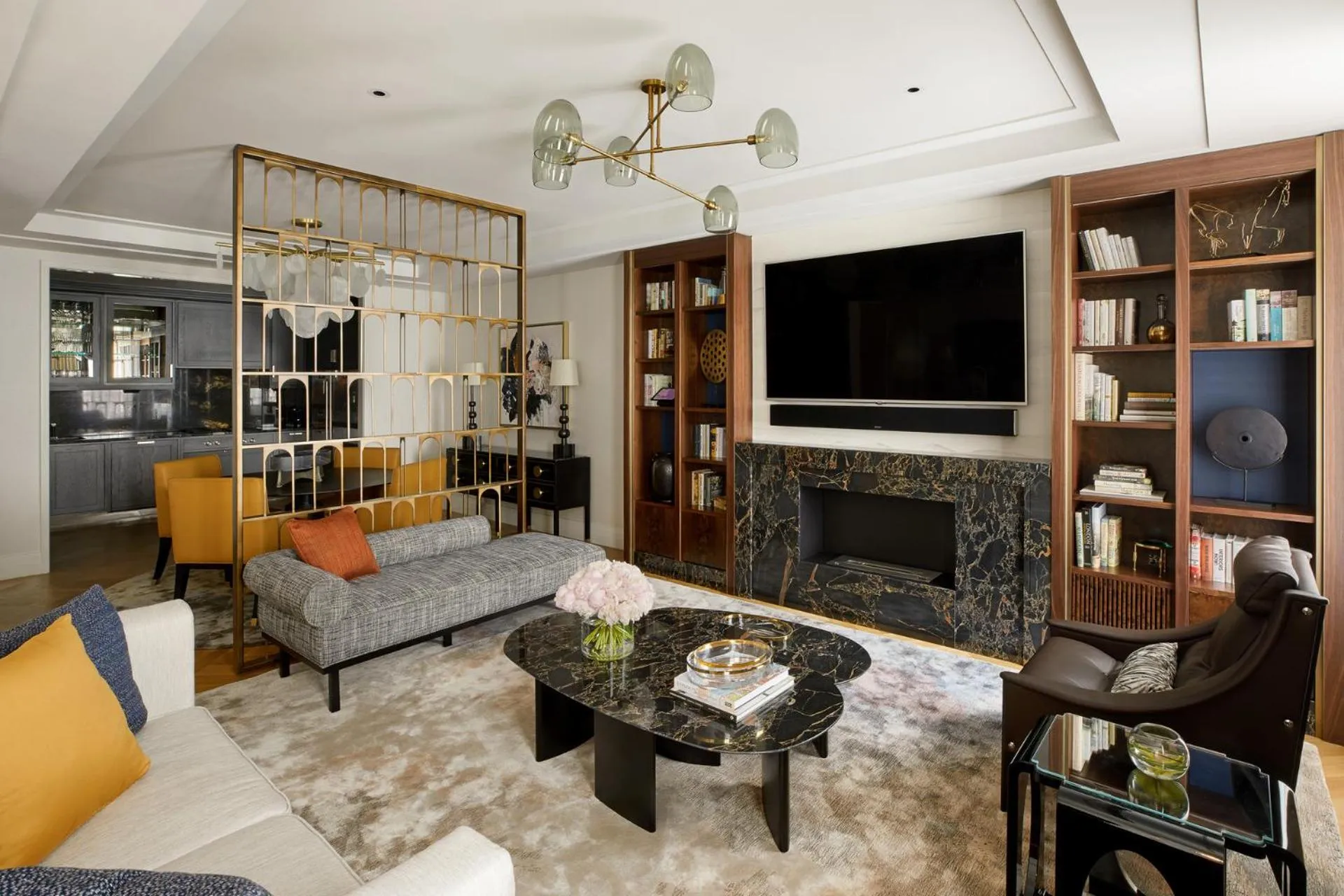 One Bedroom Hotel Residence  in Four Seasons Hotel London at Ten Trinity Square