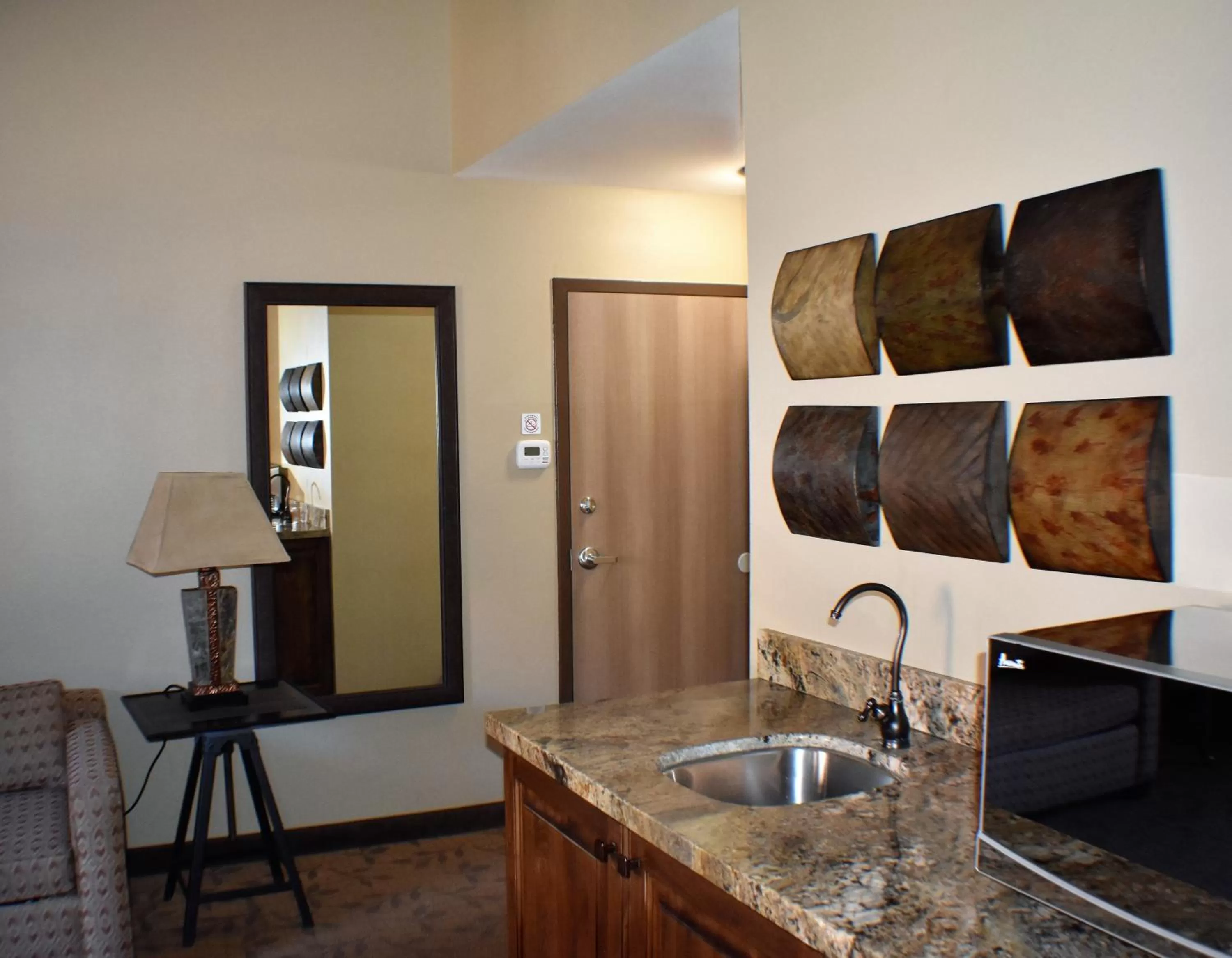 One-Bedroom King Suite in Springdale Zion Inn