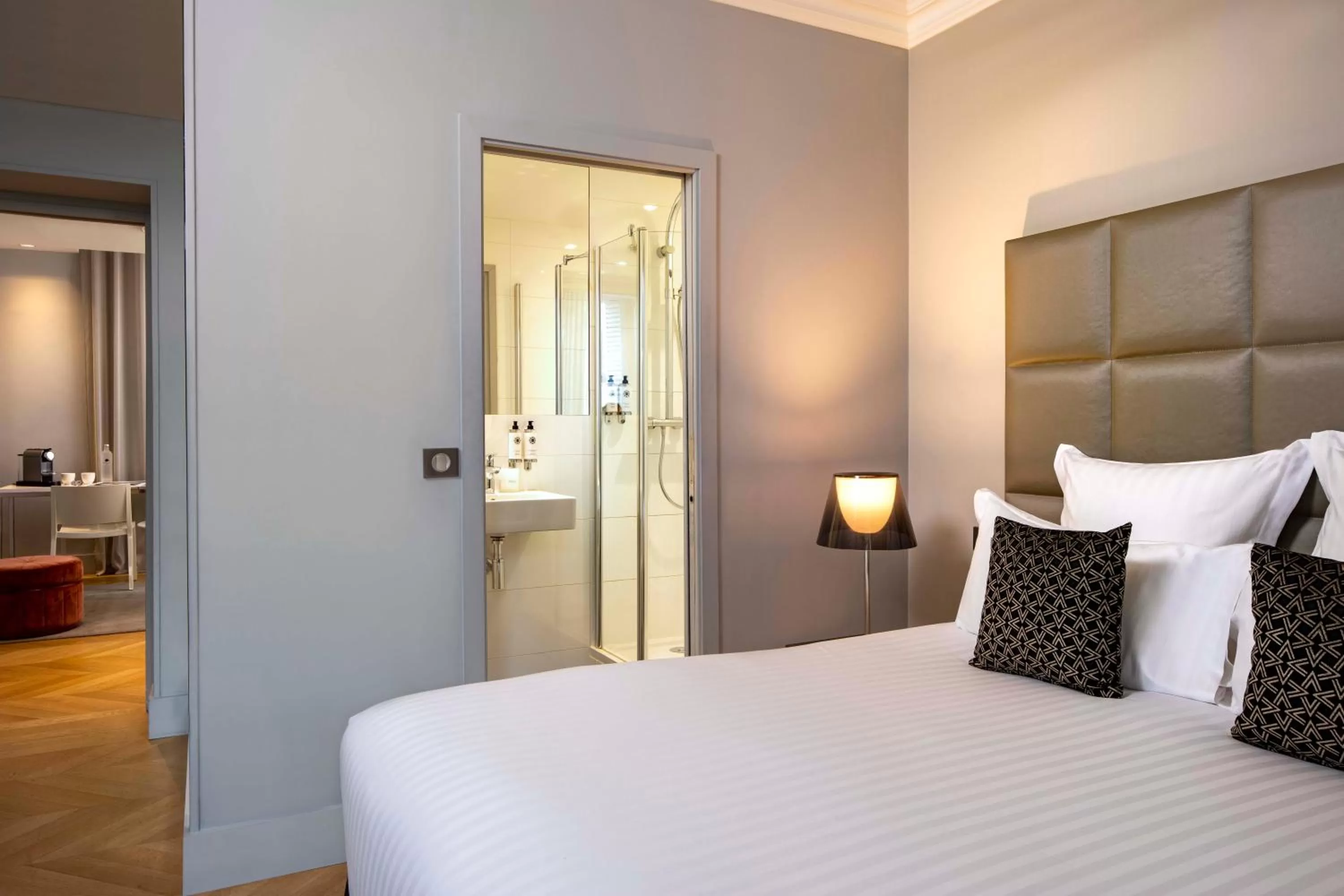 Suite "Cambronne" in First Hotel Paris Tour Eiffel