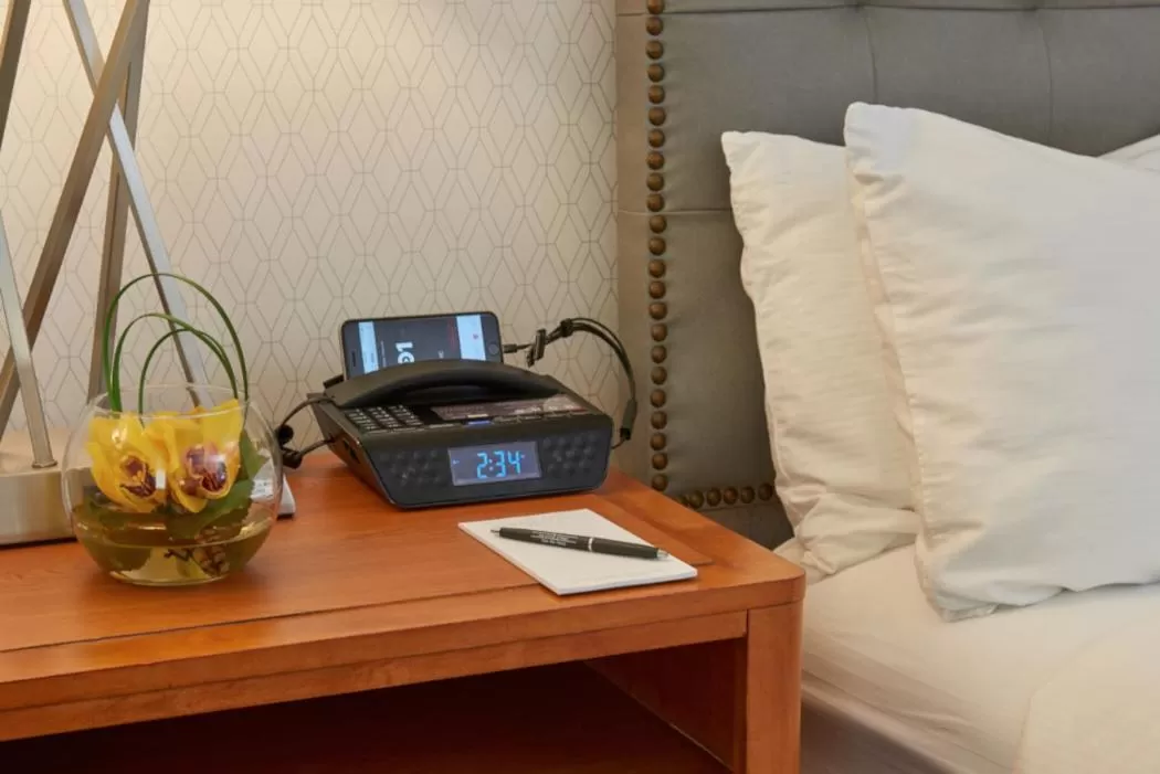 Executive King Room with Sofa Bed in The Kensington Hotel