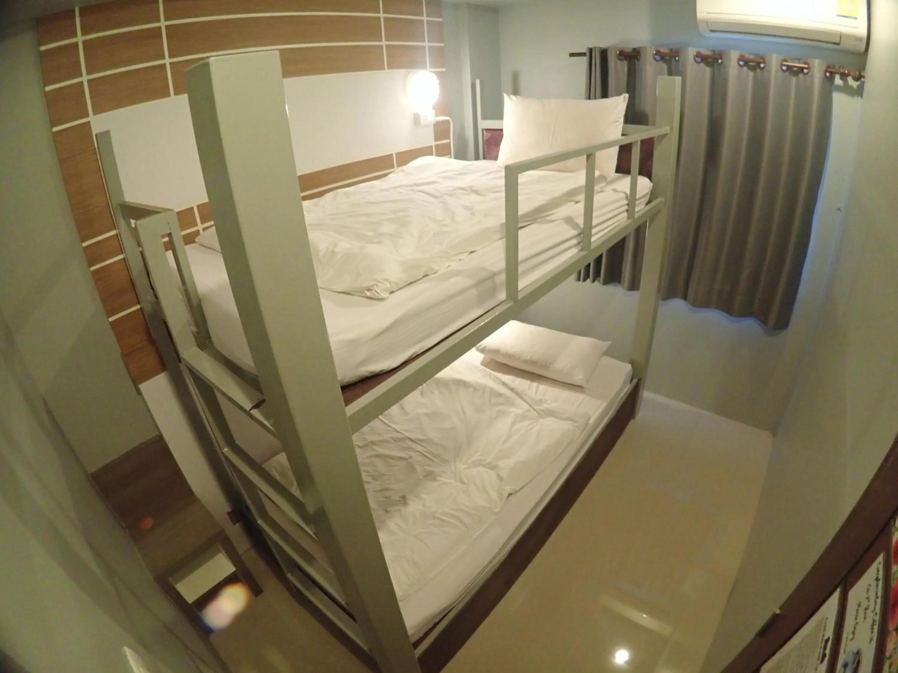 Small Twin Room in Pop-In Aonang