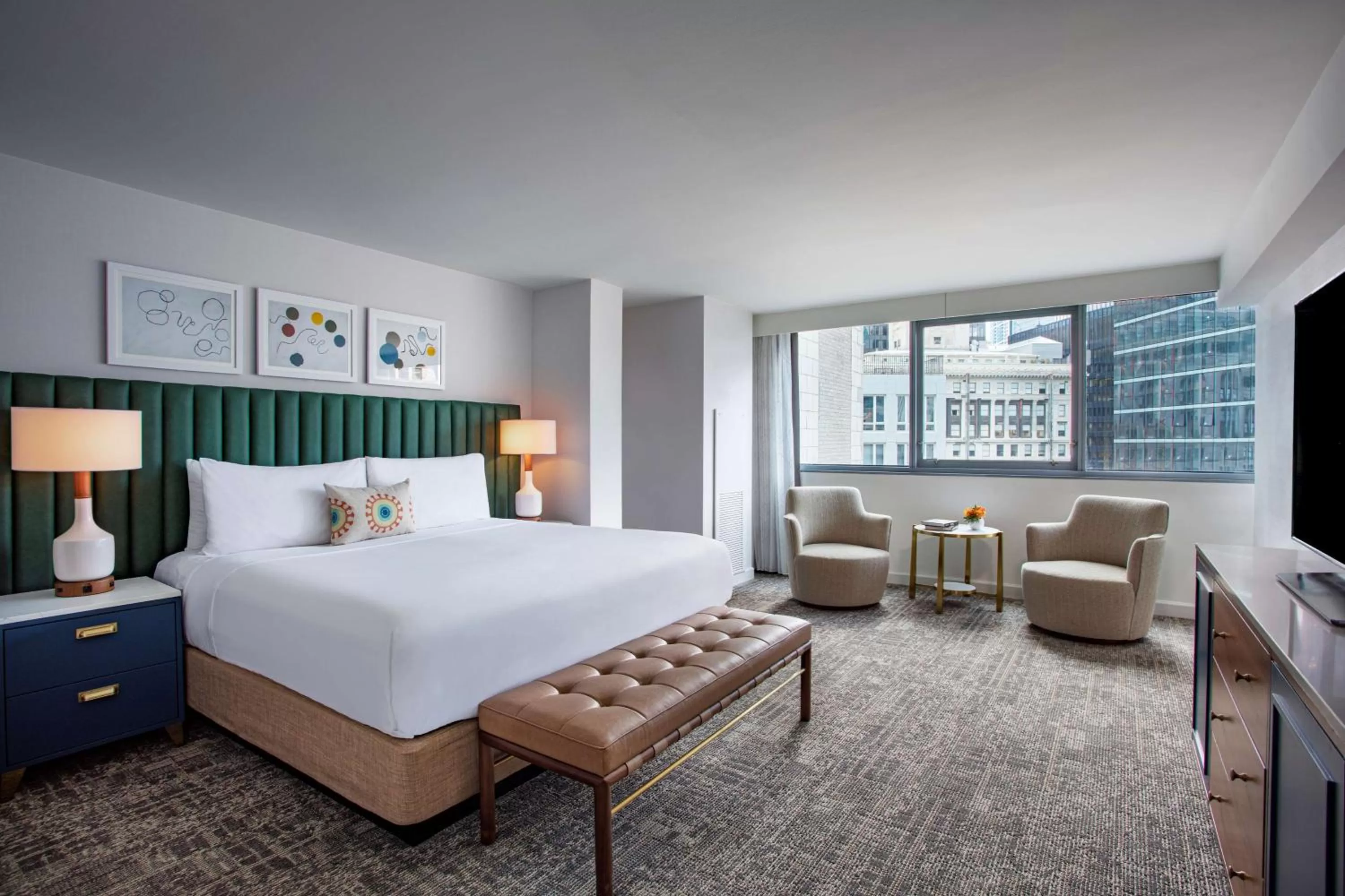 King Hearing Accessible in The Royal Sonesta Chicago Downtown
