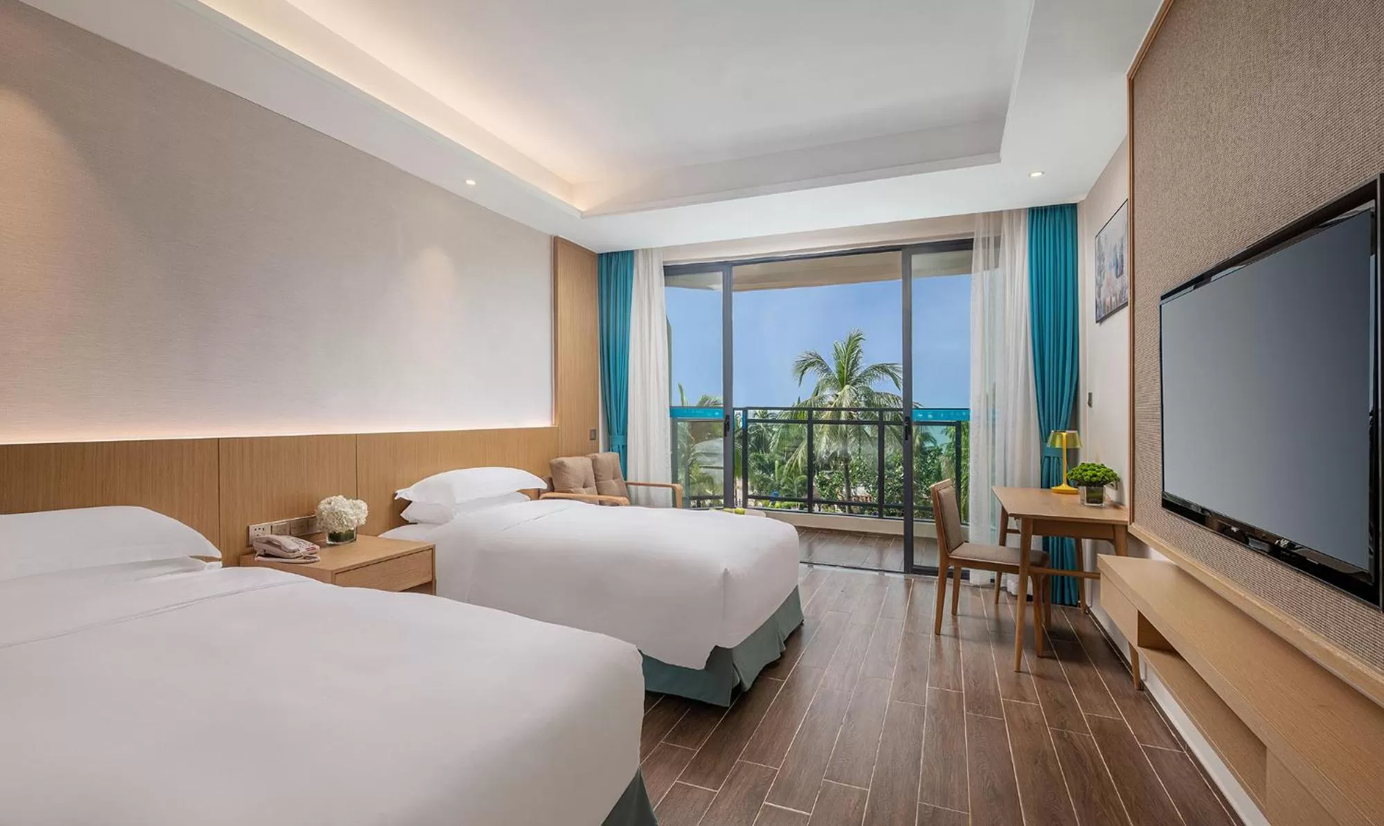 Luxury Twin Room in Sanya South China Hotel