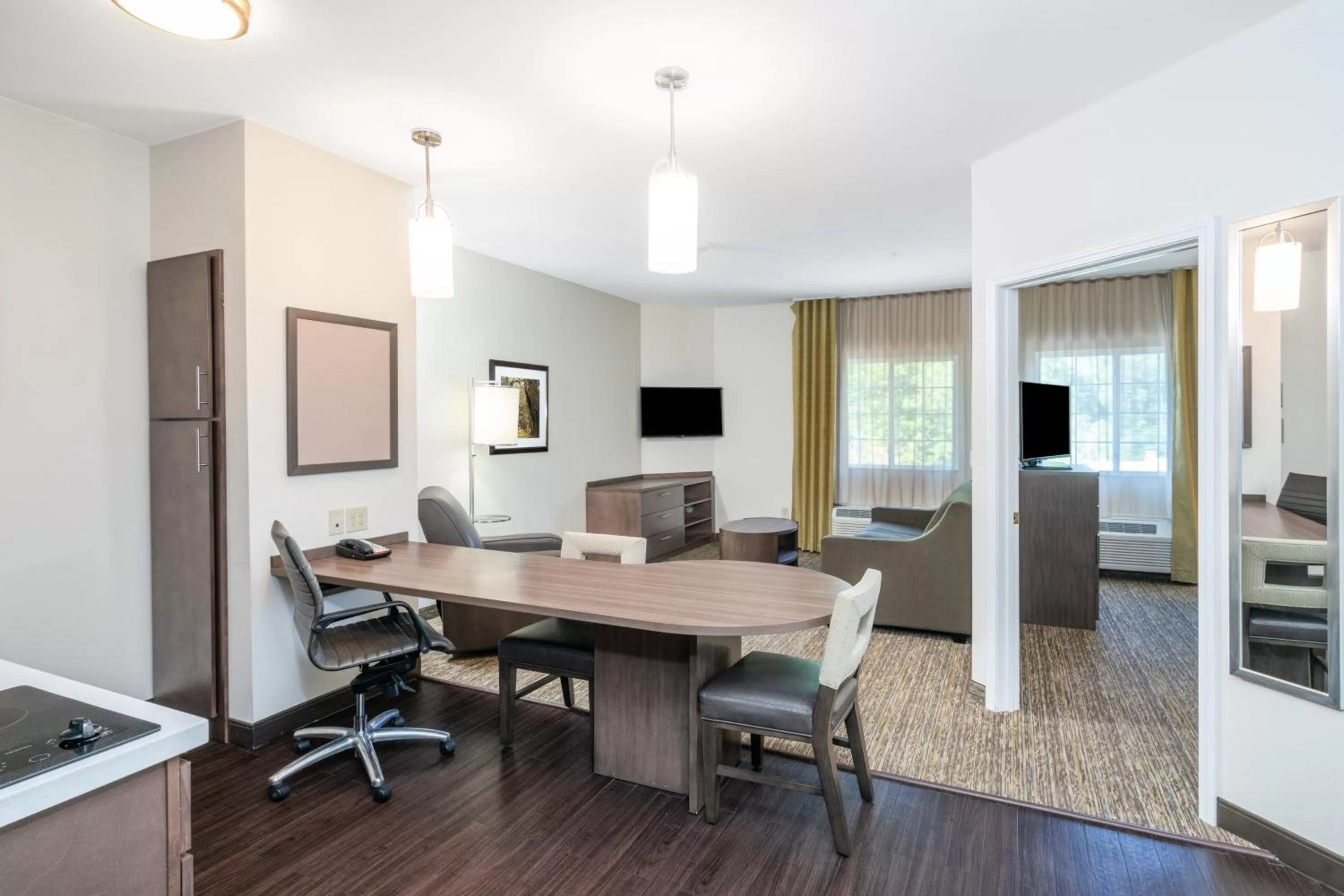 One-Bedroom King Suite in Candlewood Suites Auburn by IHG
