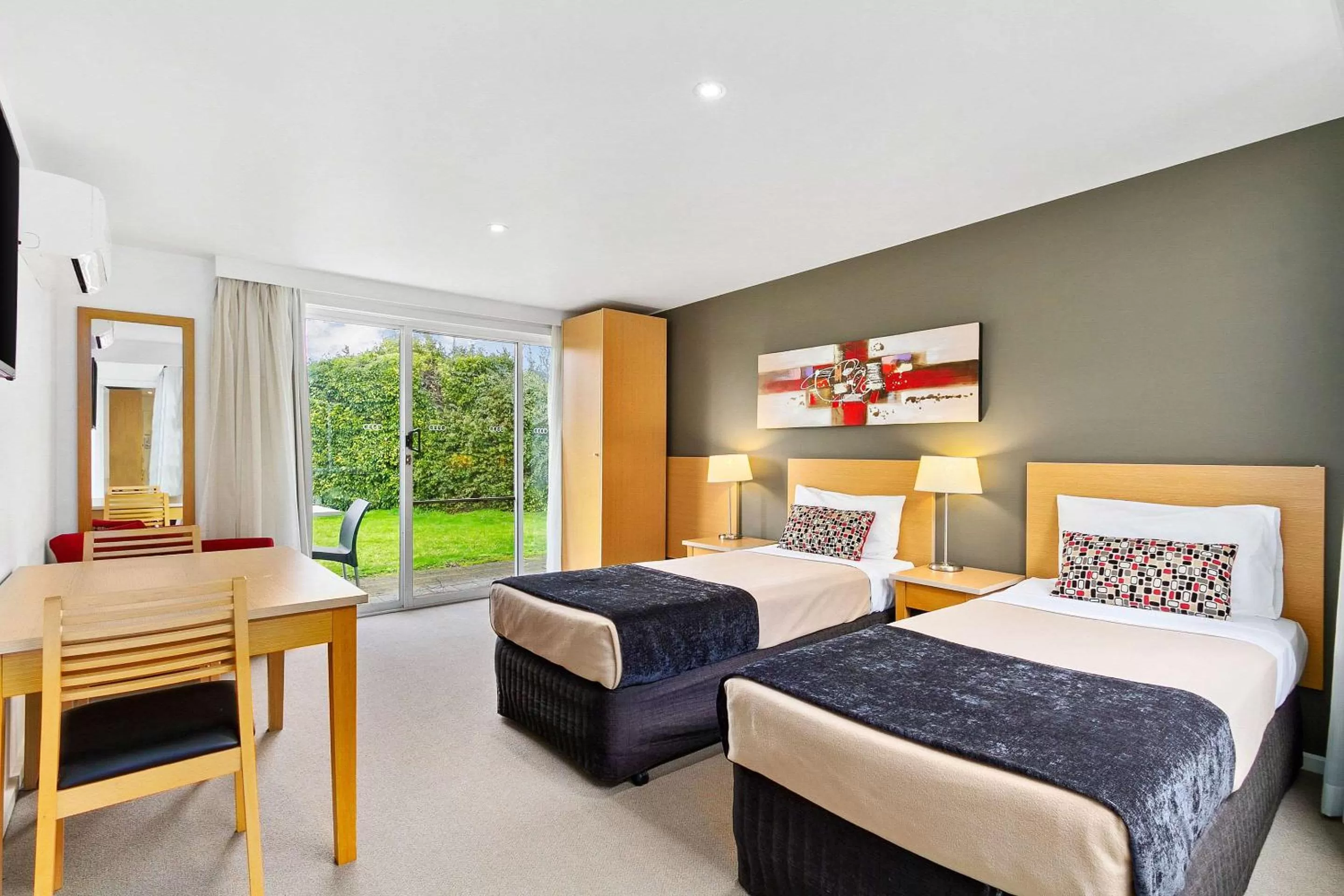 Standard Twin Room in Quality Inn & Suites Traralgon