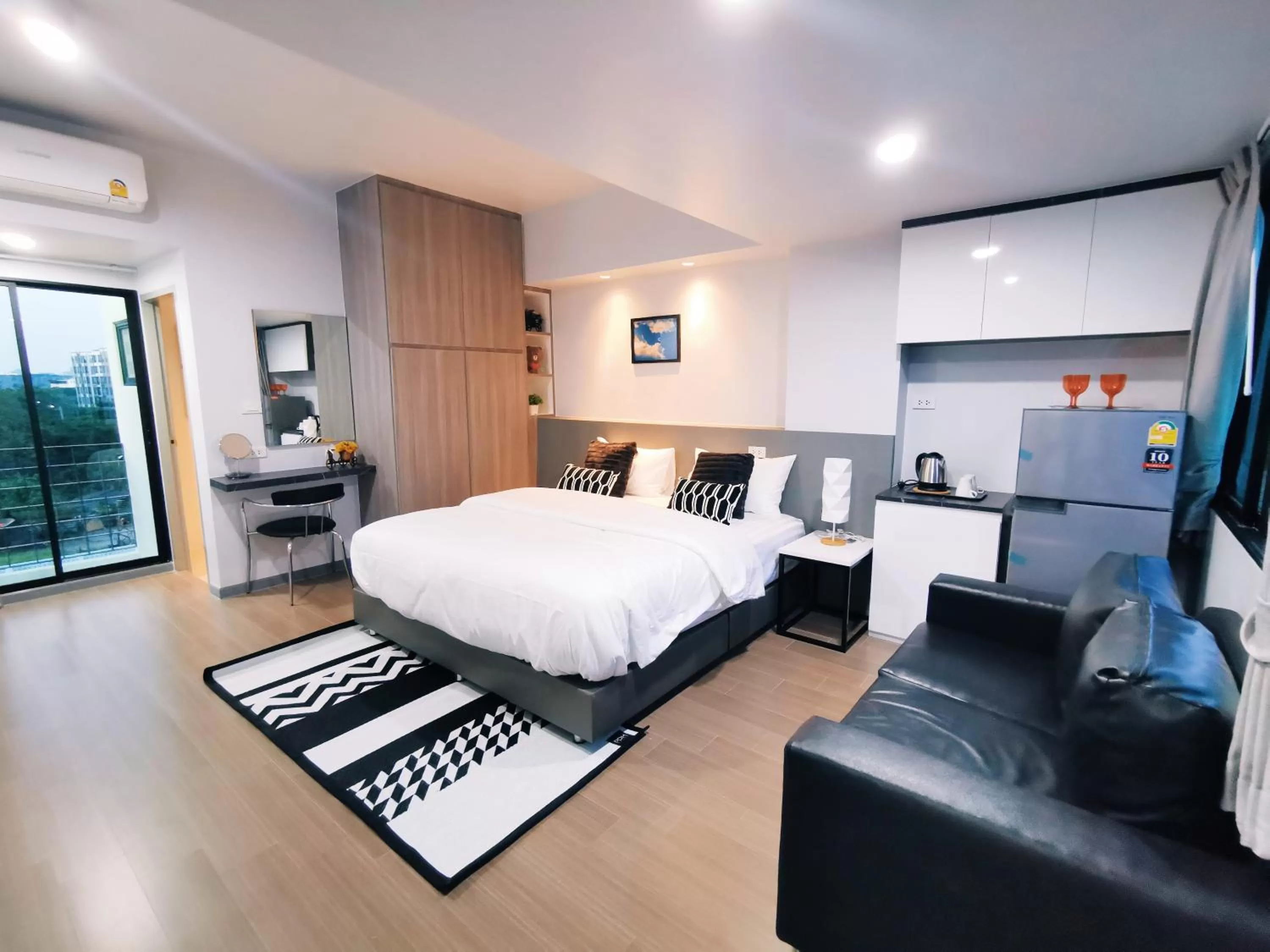 Deluxe Double Room in Star Sukhumvit