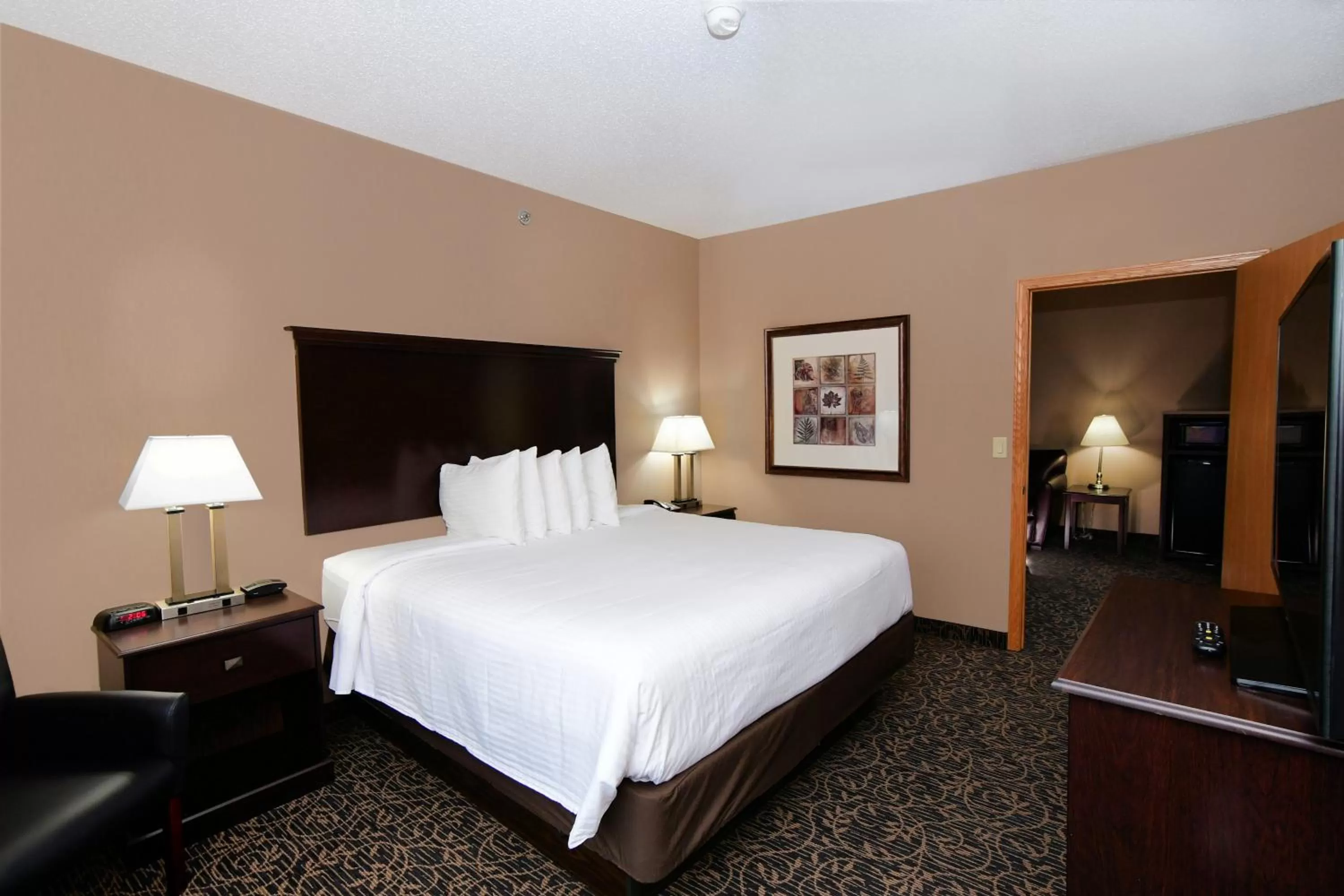 King Executive in Cobblestone Inn & Suites - Denison | Majestic Hills