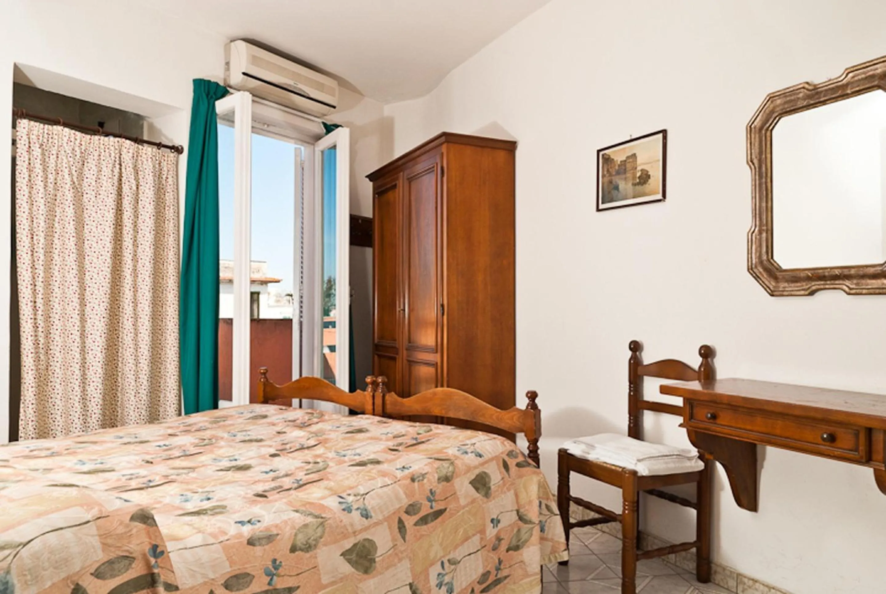 Standard Double or Twin Room in Hotel Del Postiglione