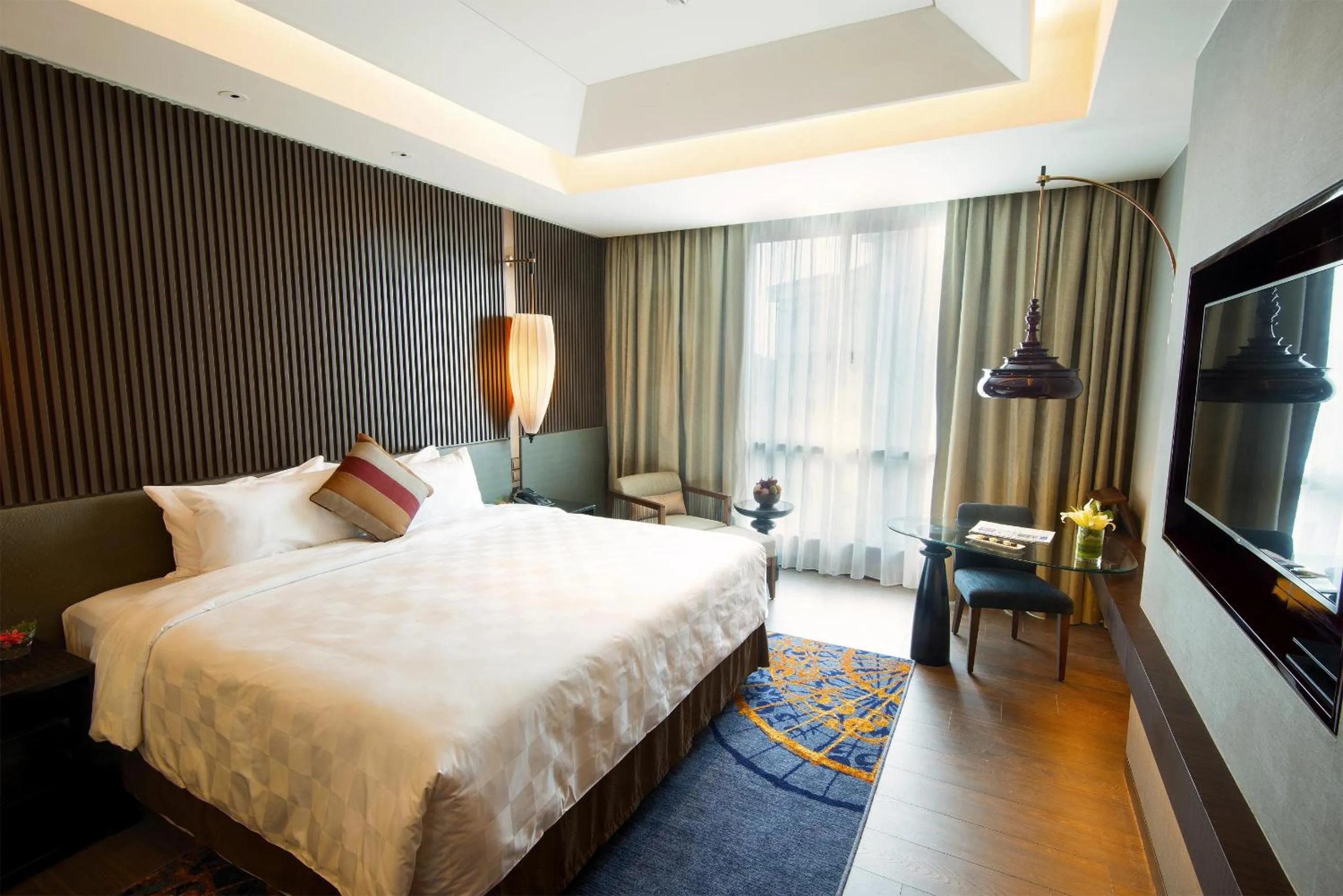 Inya Wing - Premier Room with City View in Sedona Hotel Yangon