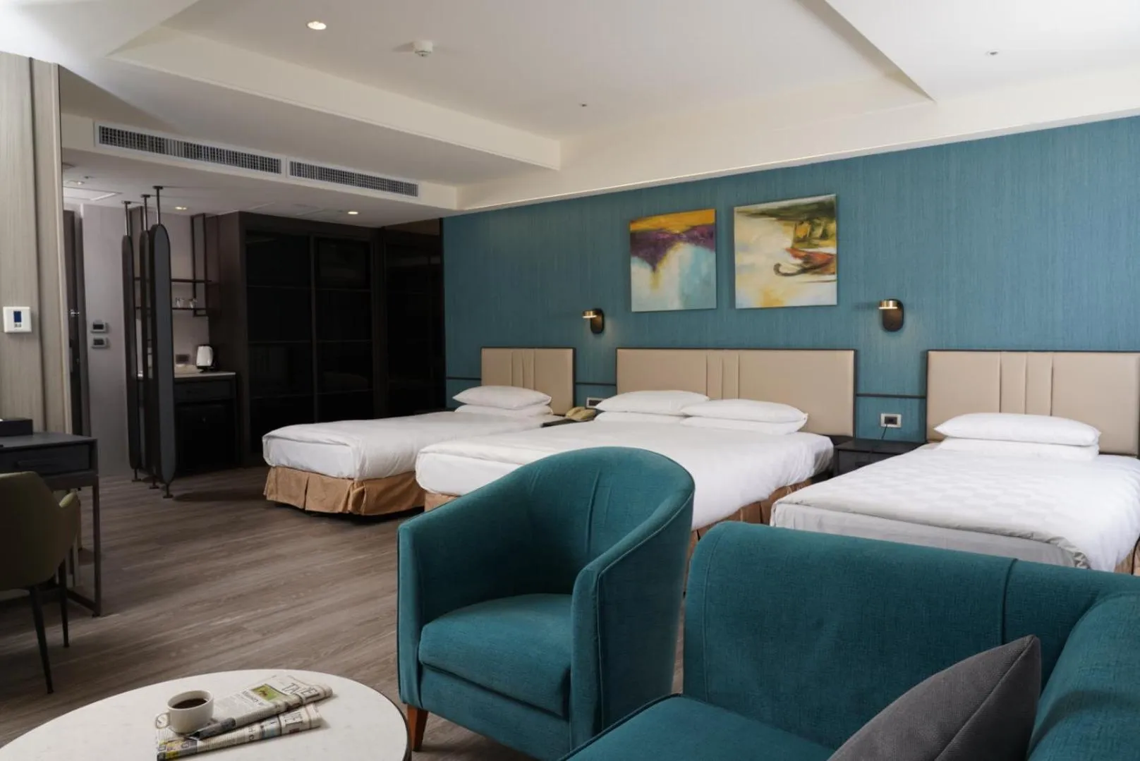 Prestige Family Room in E-DA Skylark Hotel