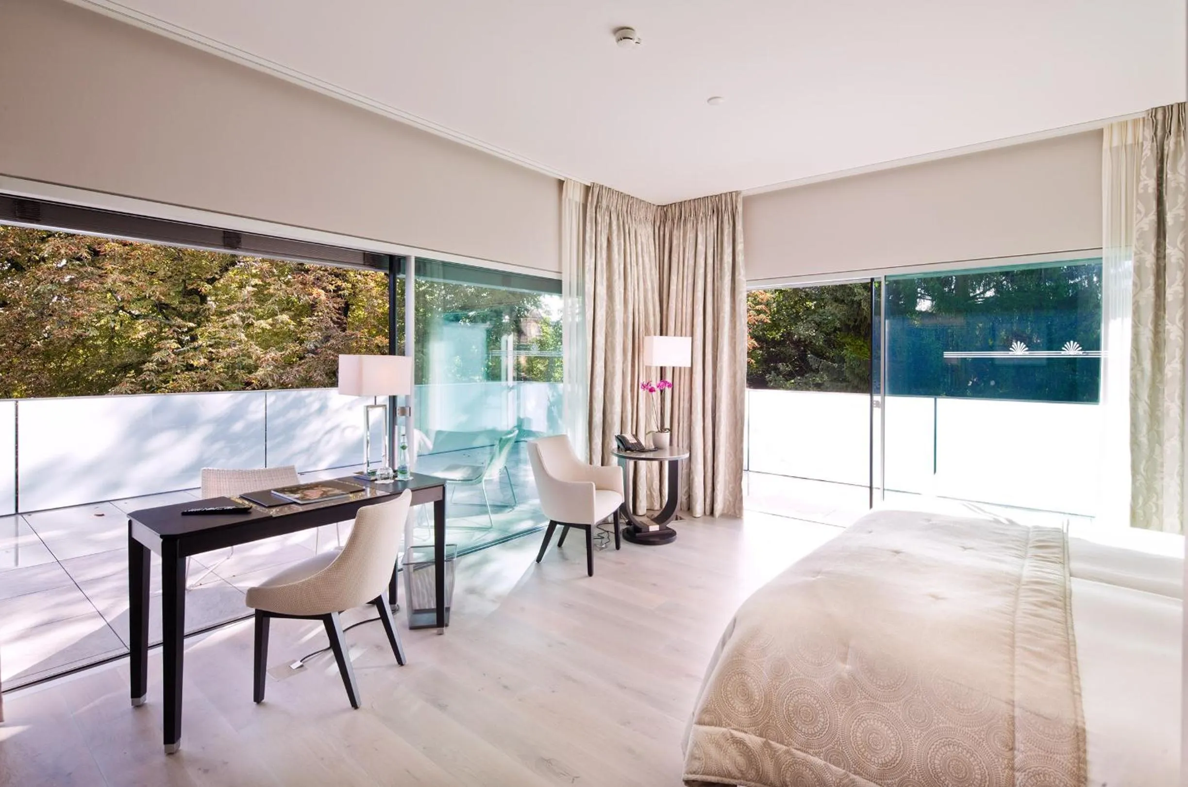 Deluxe Double Room in Hostellerie Le Petit Manoir