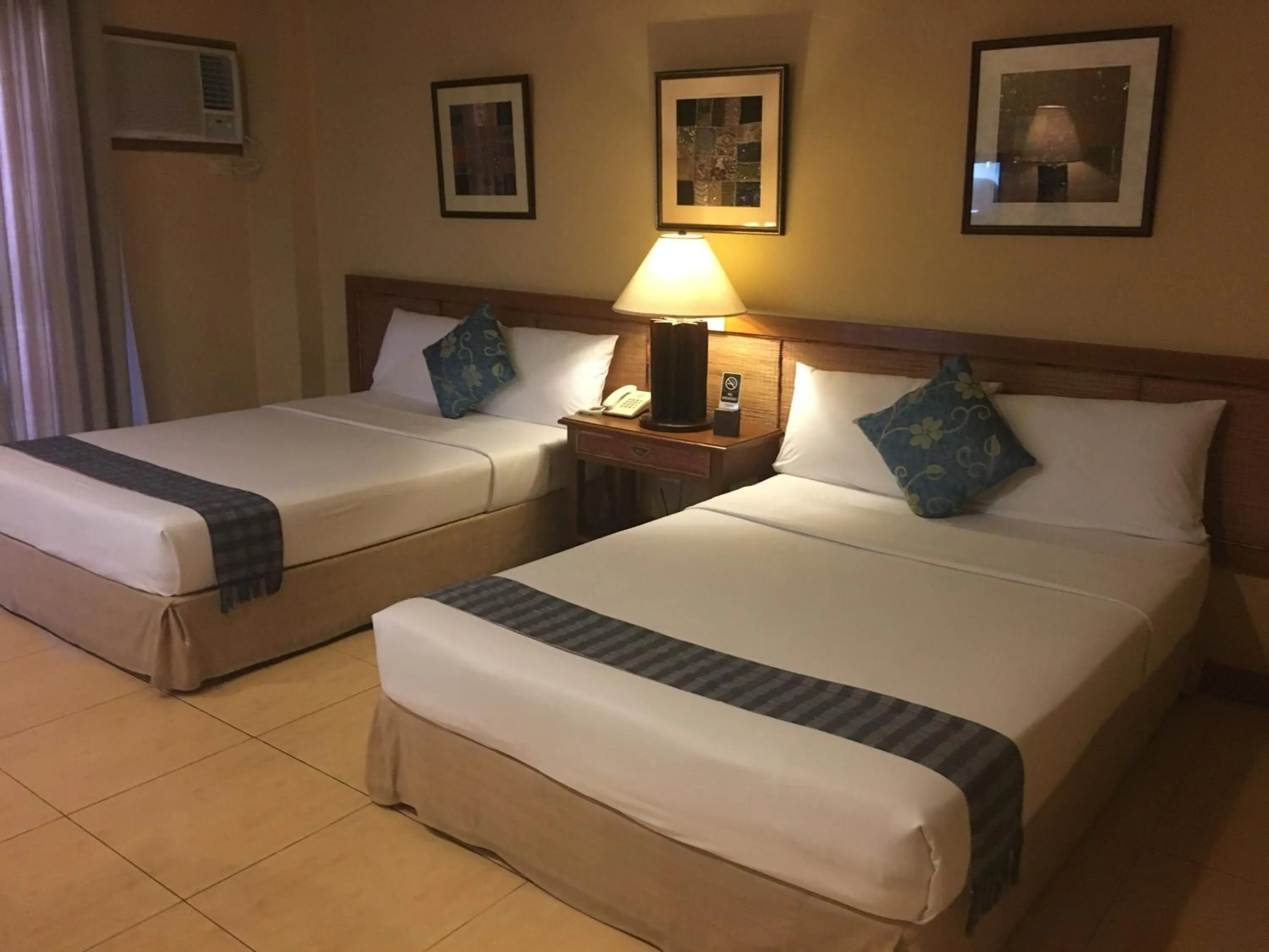 Deluxe Twin Room in Java Hotel