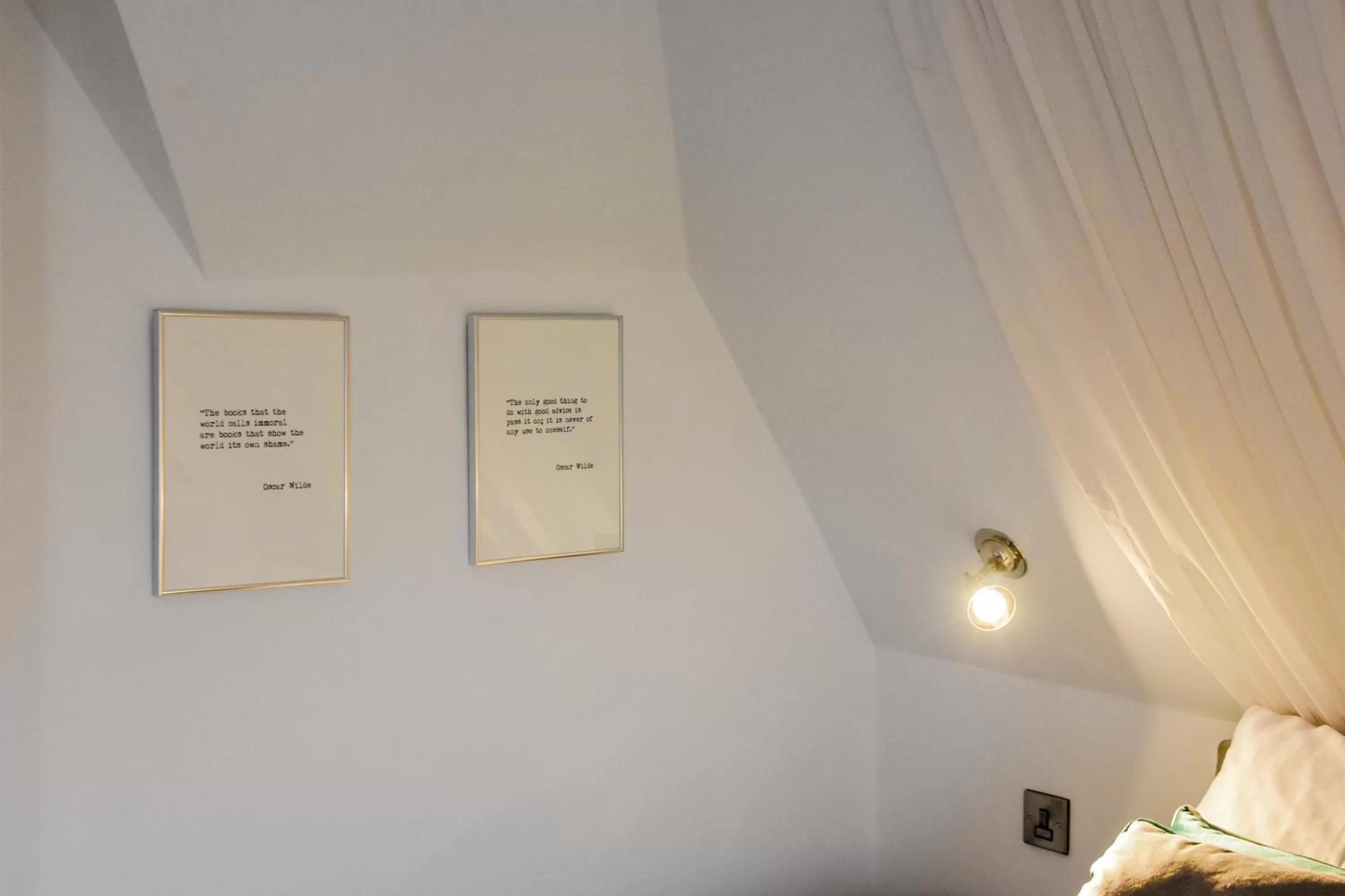 Double Room with Sea View in The Strand Hotel, the former residence of Oscar Wilde