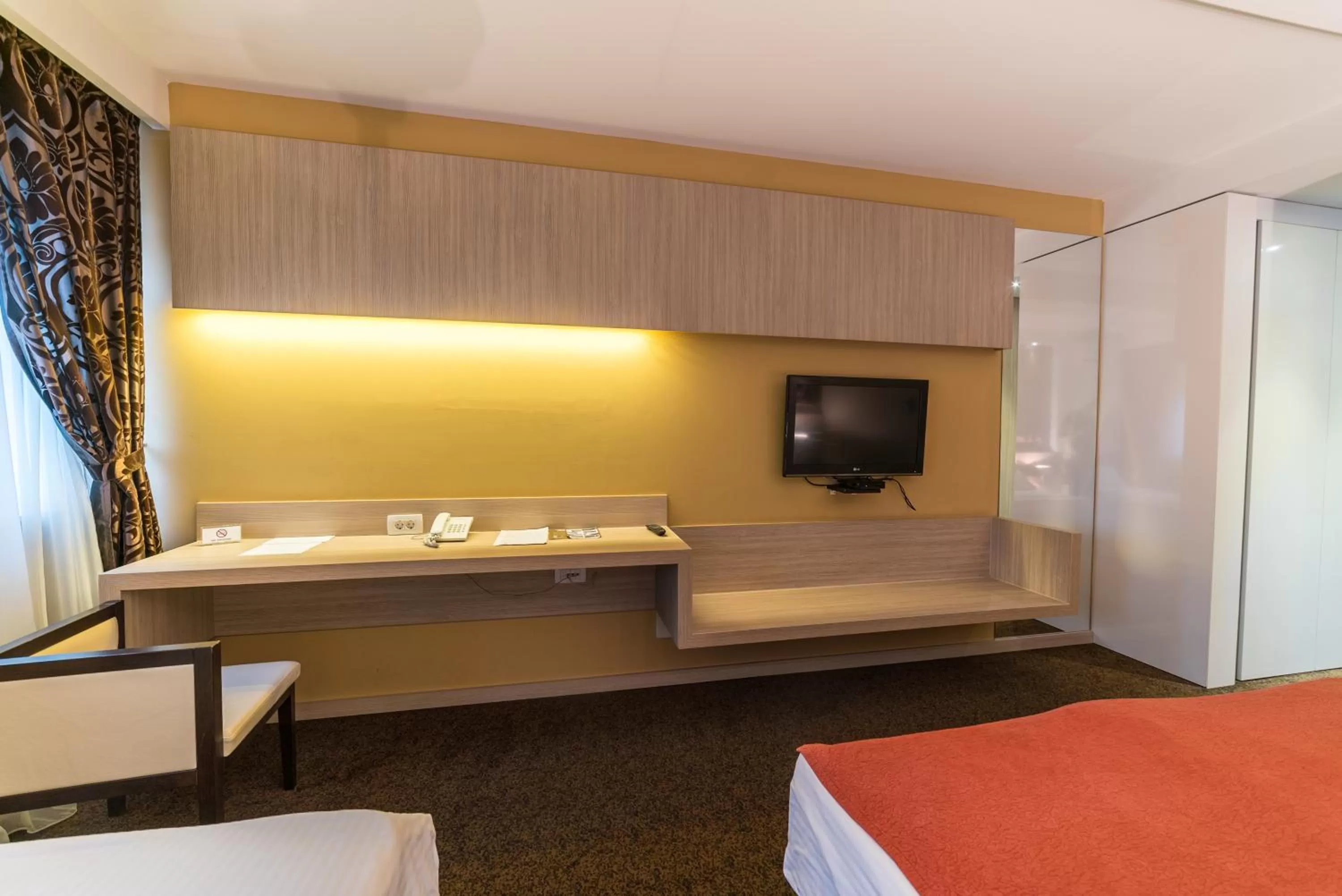 Double or Twin Room in City Hotel Mostar