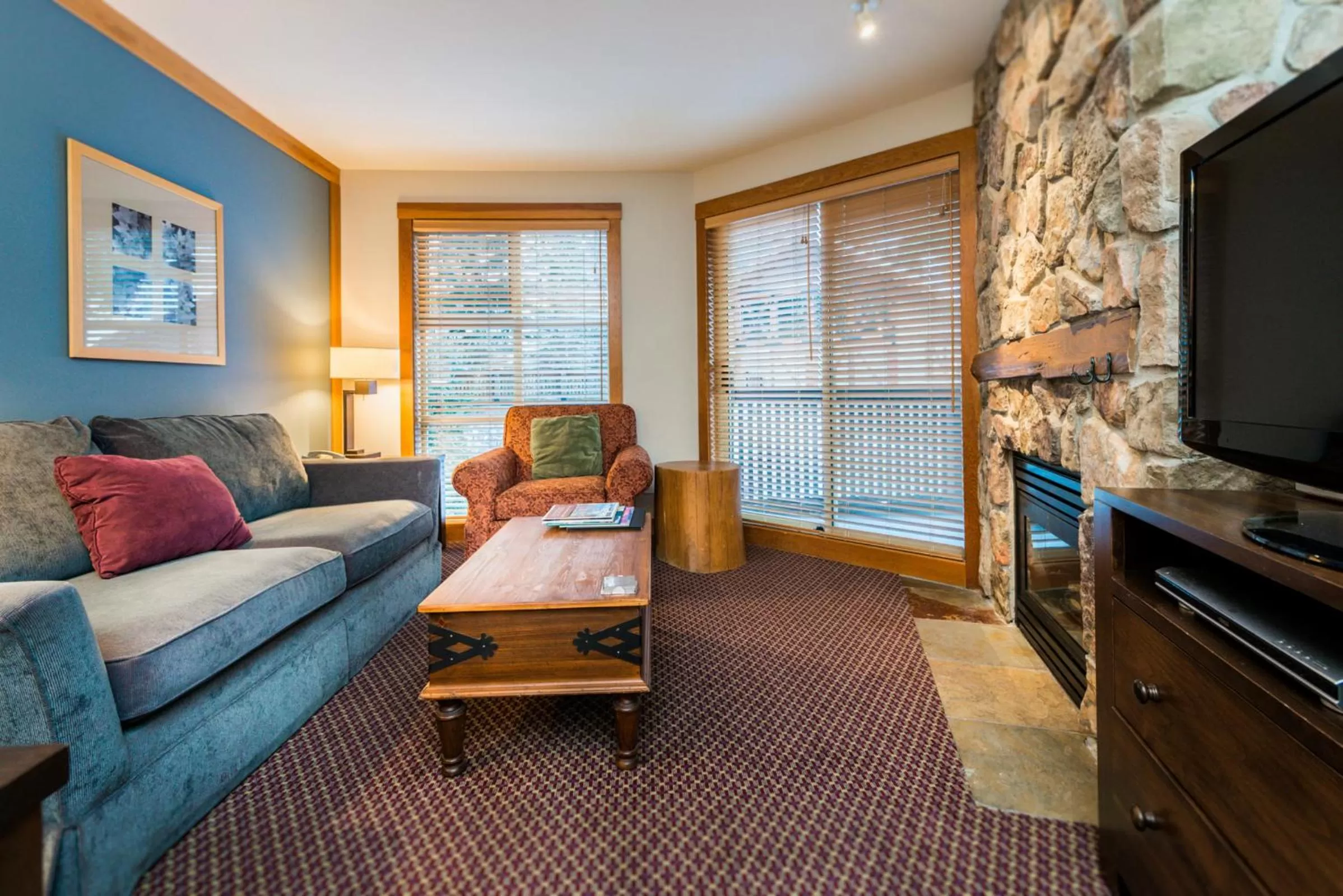 One-Bedroom Apartment in Legends