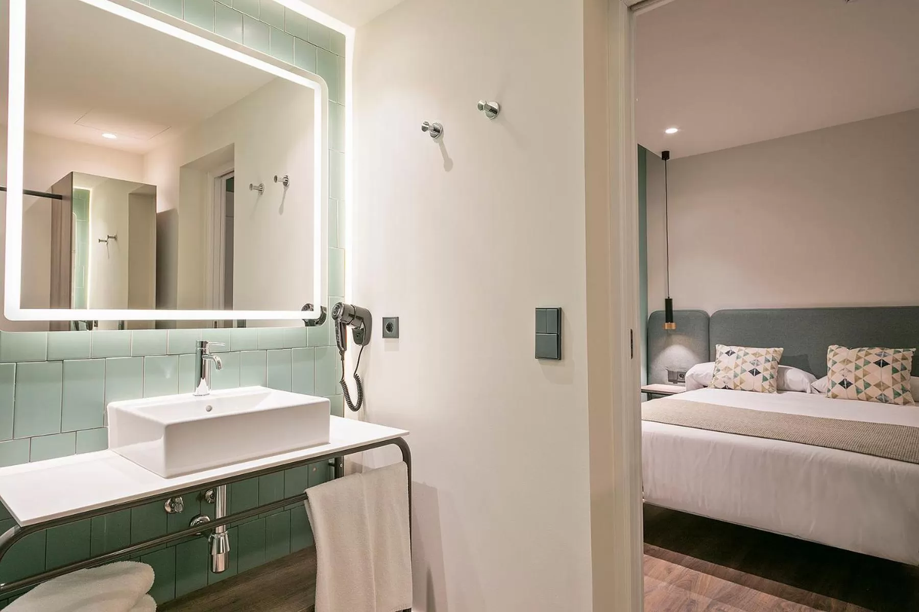 Superior Double Room in Hotel Via Augusta