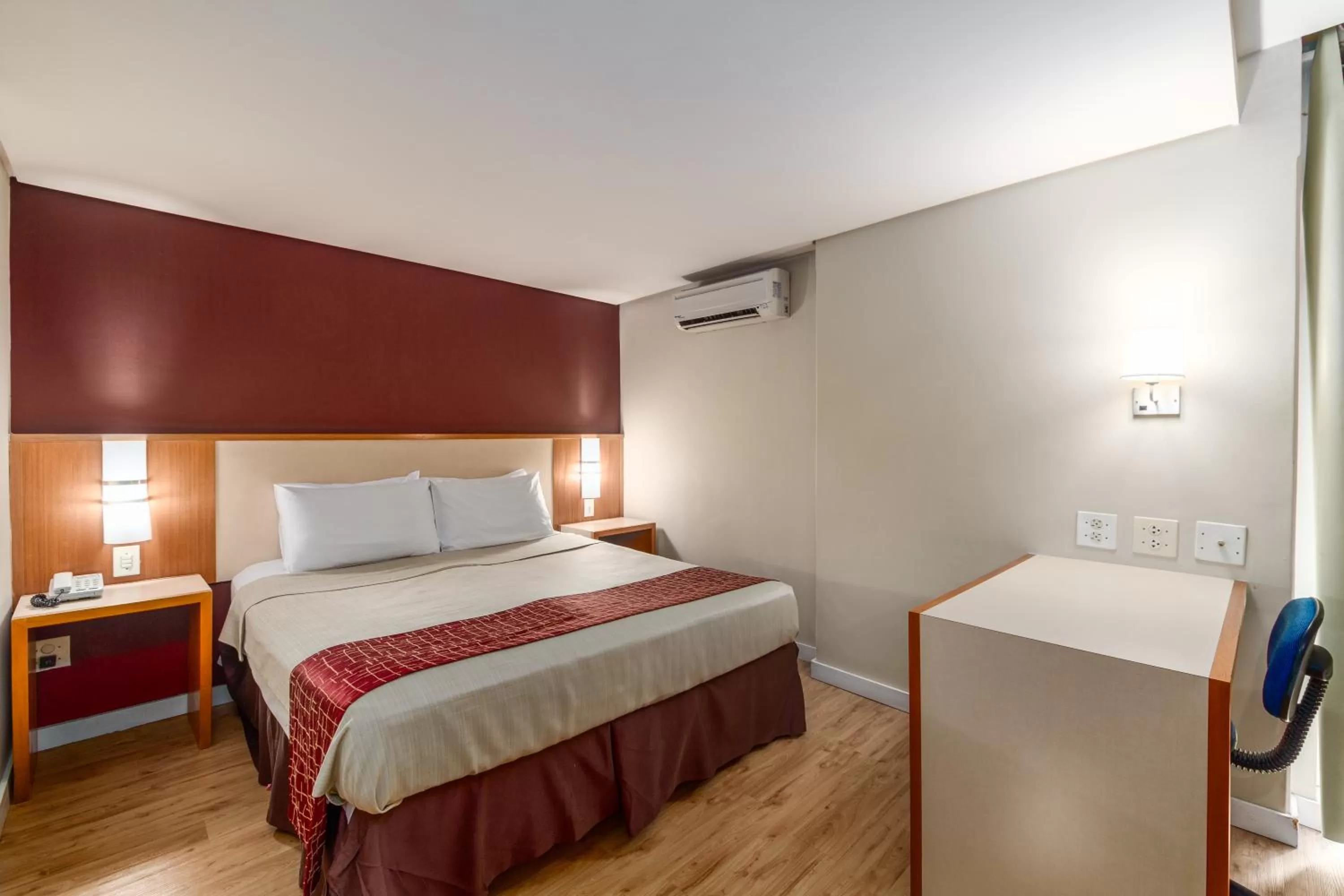 Standard Double Room with Double Bed in Rede Andrade CWB