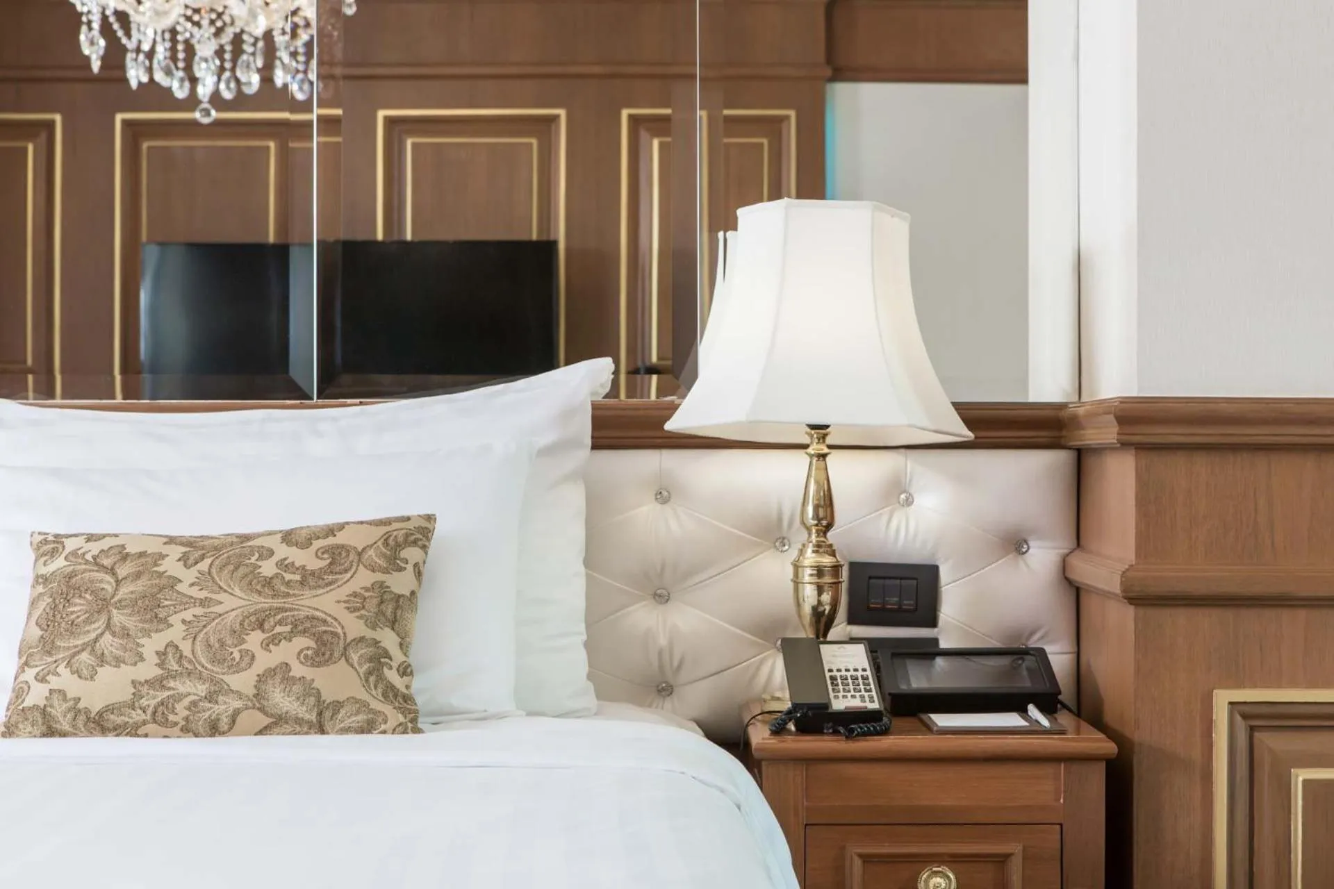 Superior Double or Twin Room in Amaranta Hotel - SHA Plus