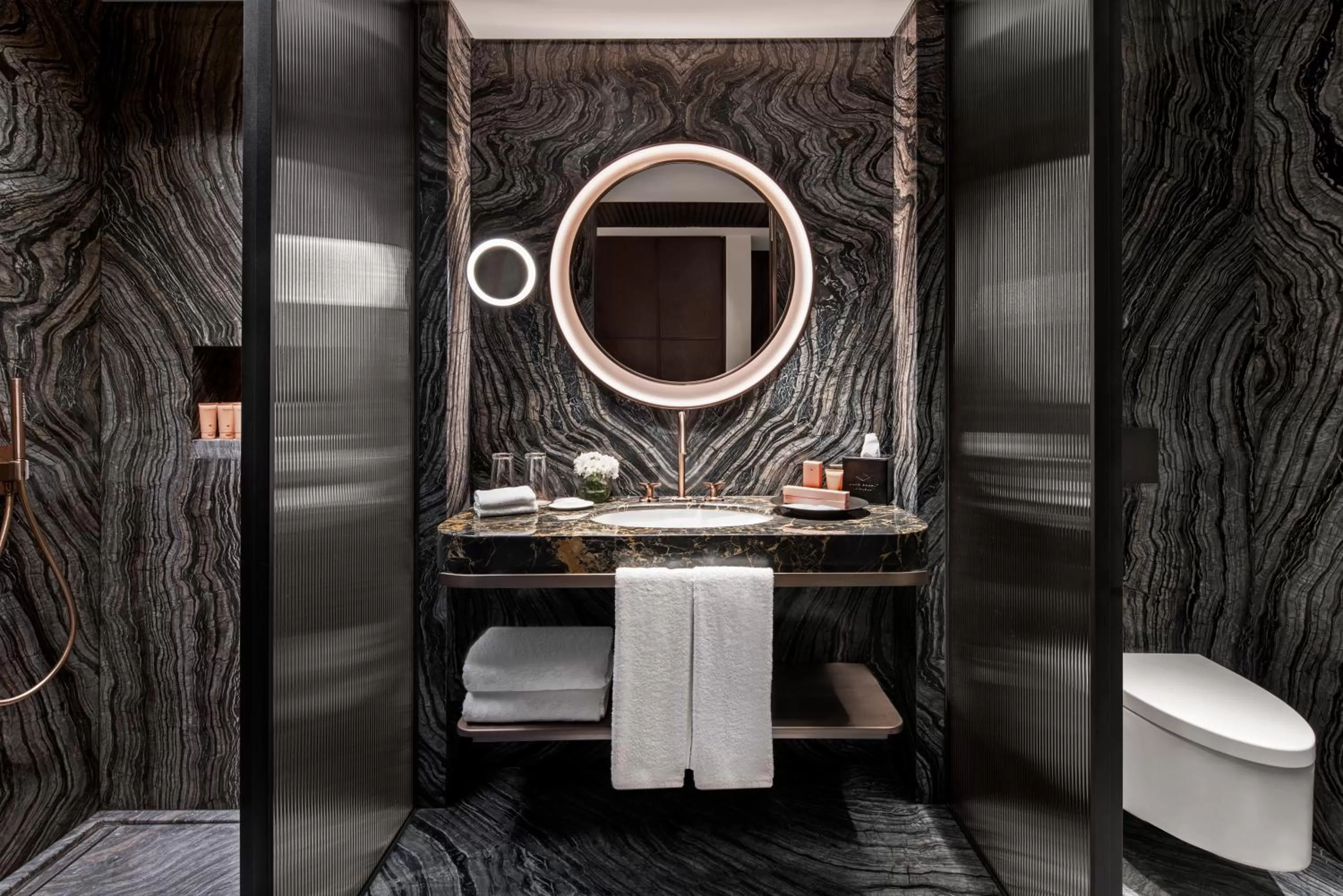 Deluxe Twin Room in Glens Palas Istanbul Nisantasi