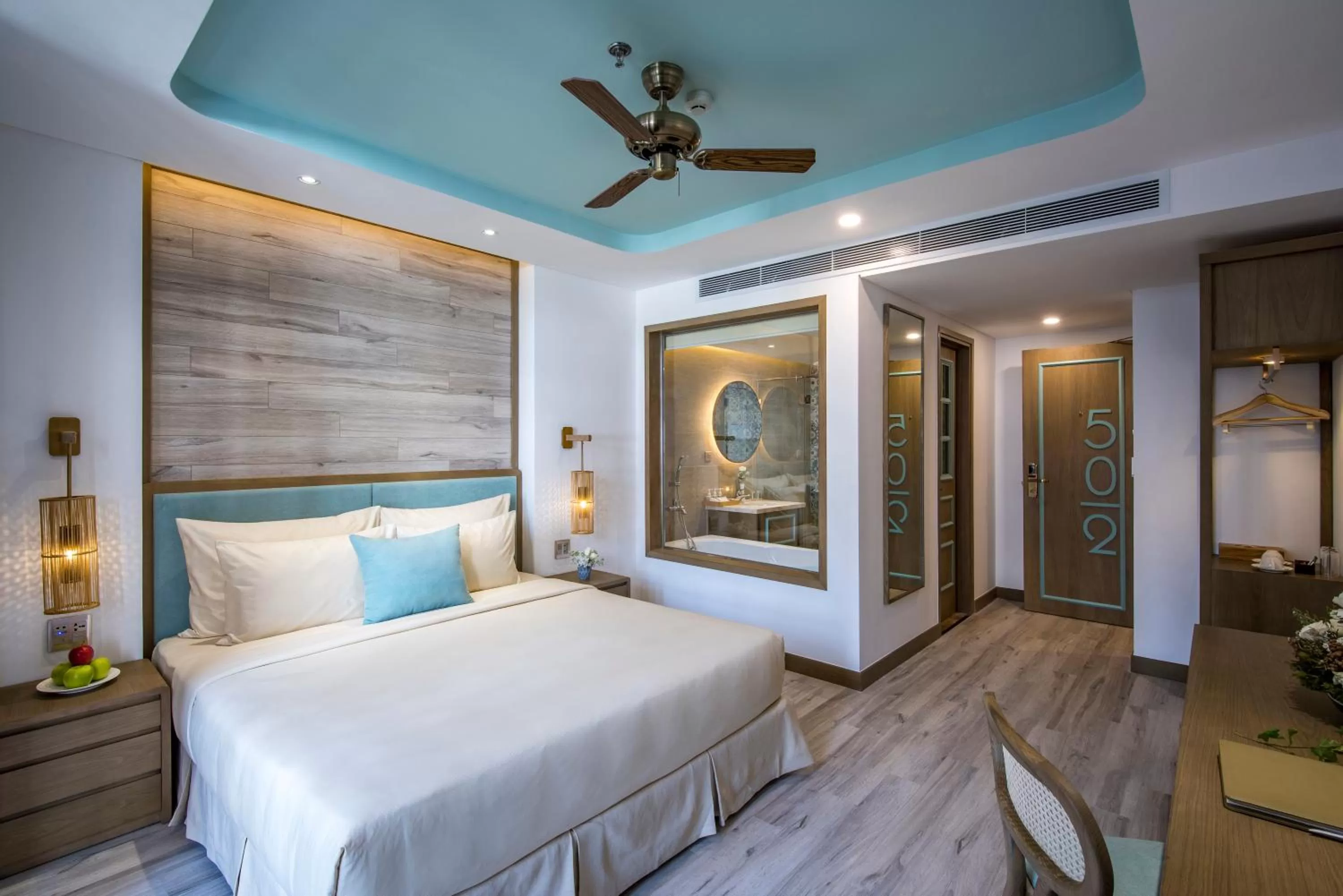 Icon Signature (Balcony) + Free Afternoon Tea in Icon Saigon - LifeStyle Design Hotel