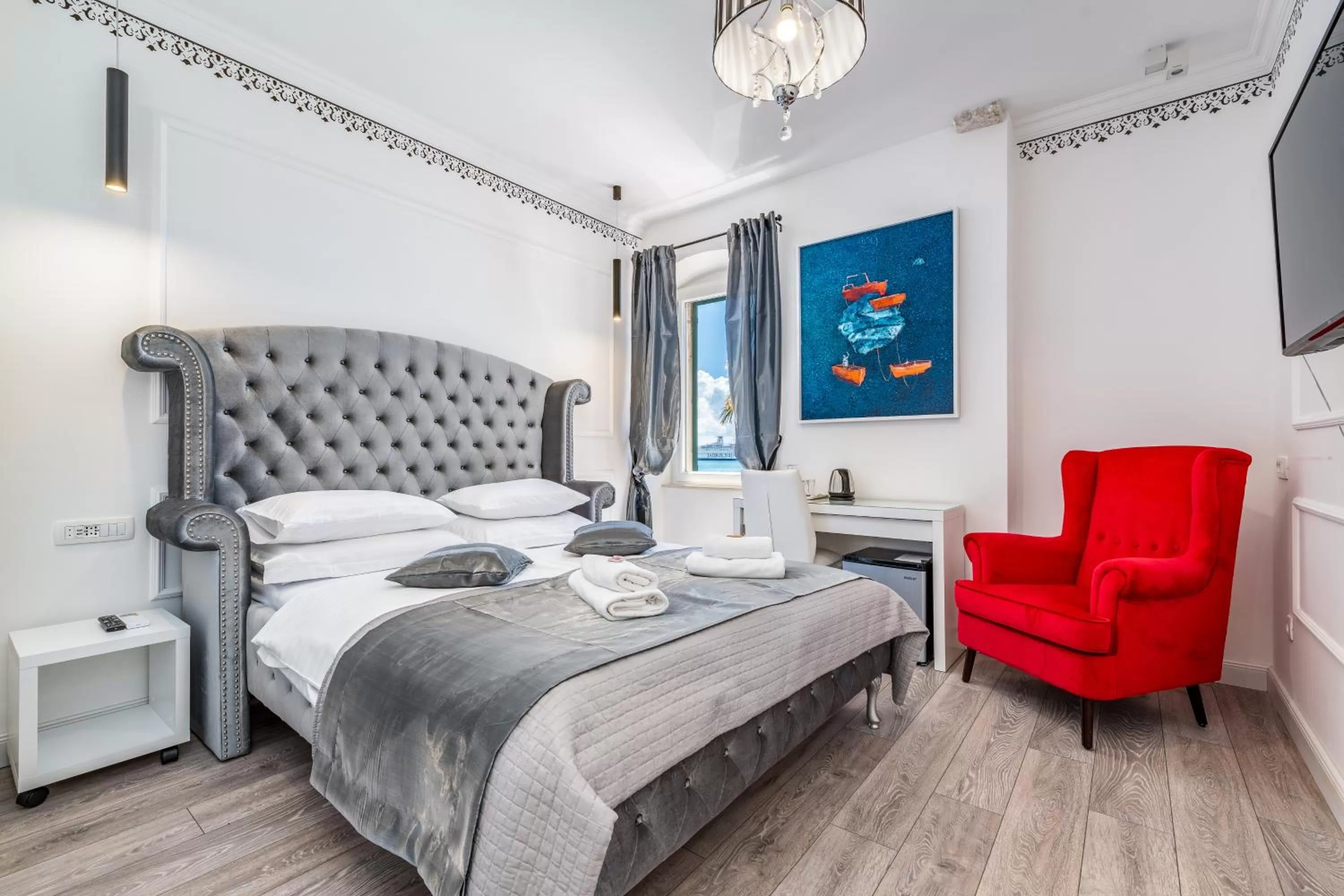 Deluxe Room - single occupancy - Partial Sea and Promenade View in Galeria Valeria Seaside Downtown - MAG Quaint & Elegant Boutique Hotels