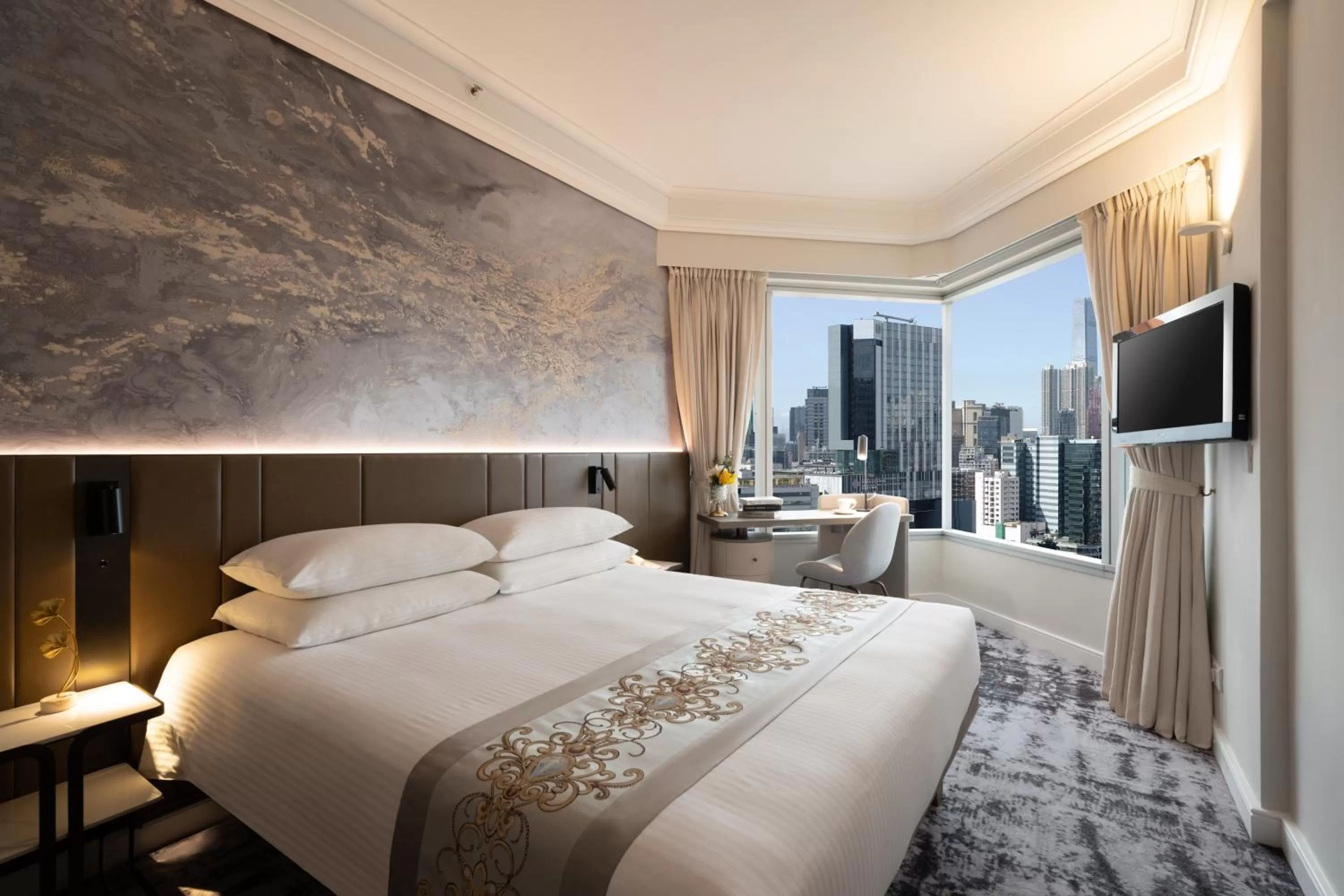 Superior Queen or Twin Room in Harbour Plaza Metropolis