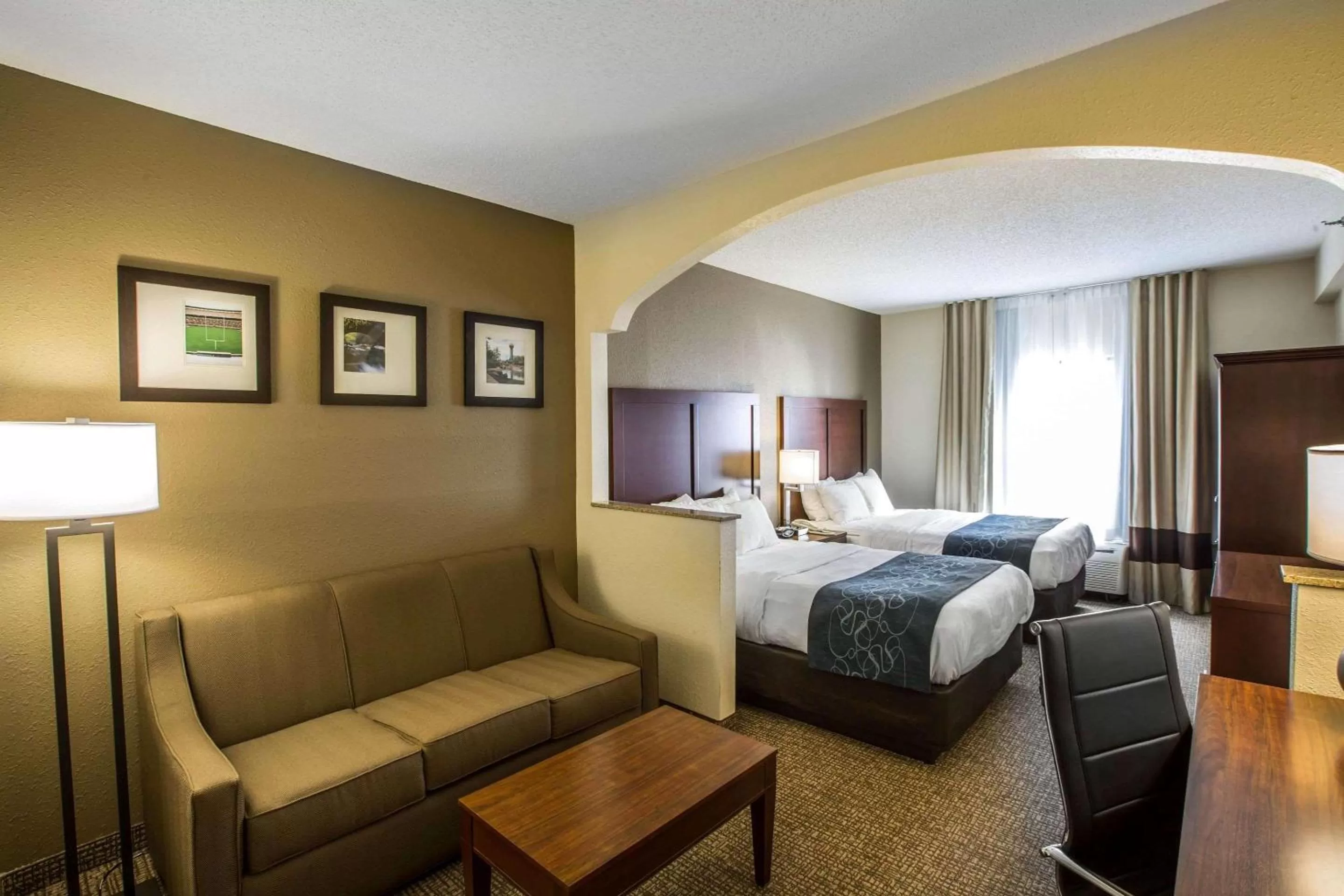 Double Suite with Two Double Beds - Non-Smoking in Quality Suites Morristown West