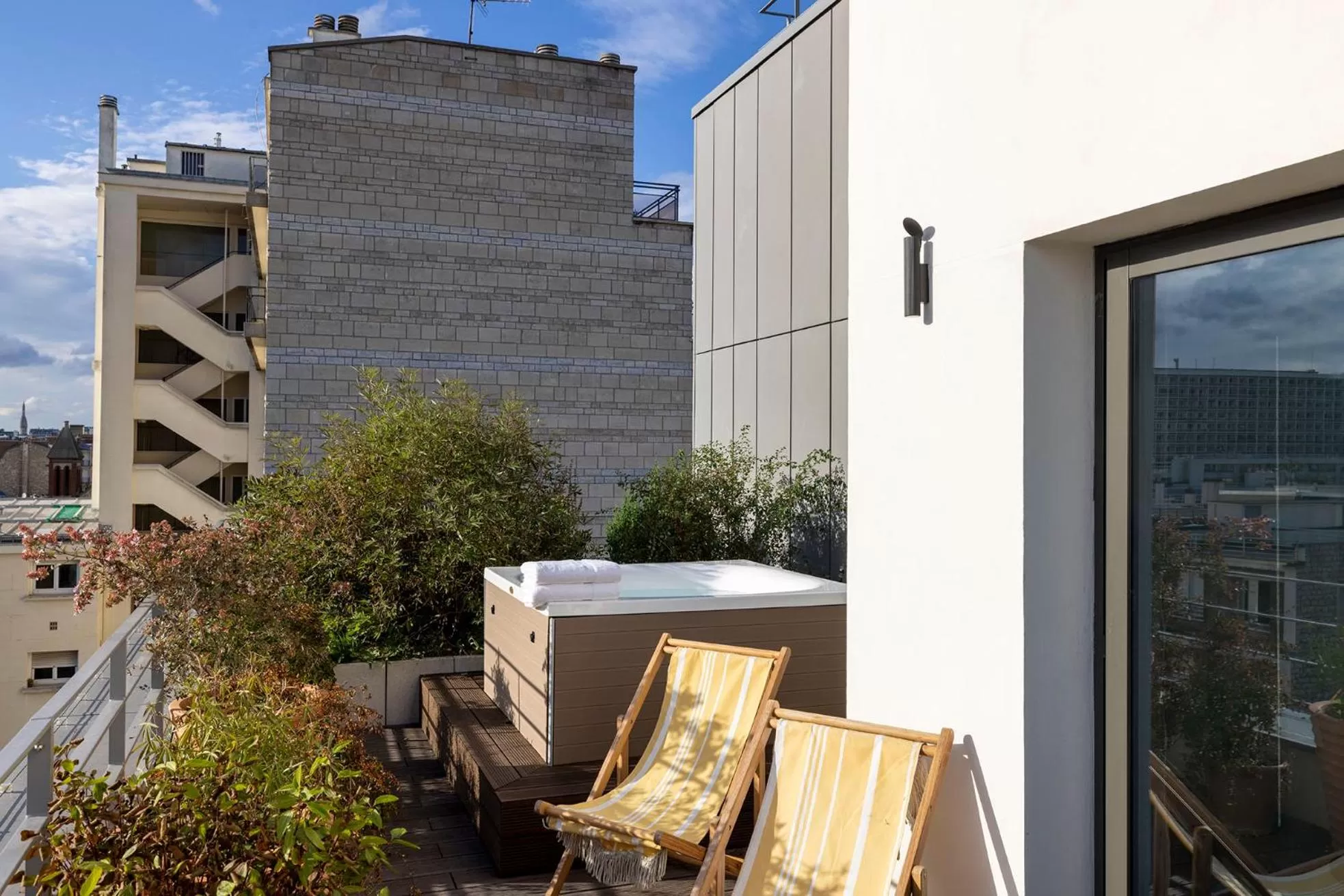 Suite with Hot Tub in Quinzerie hôtel