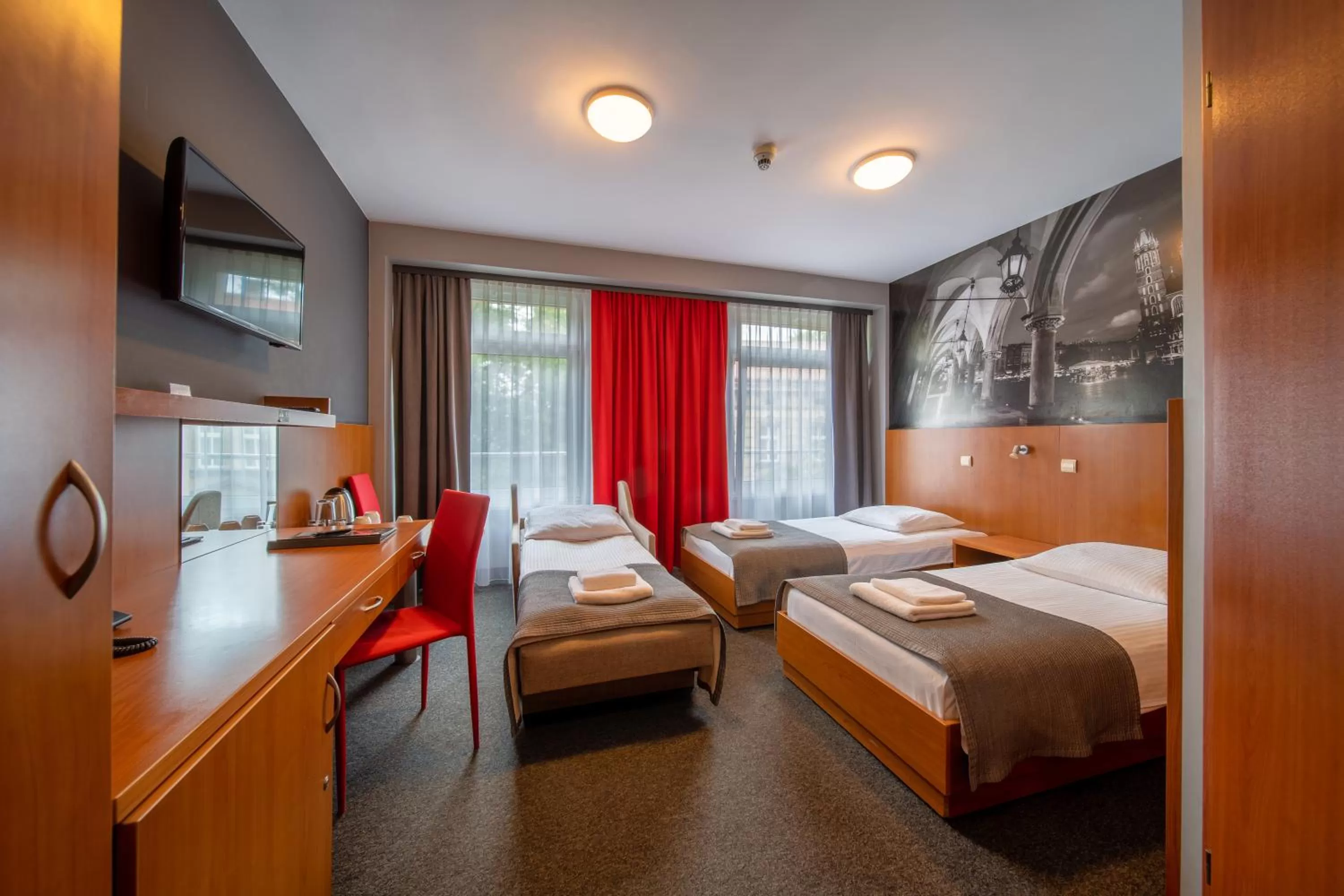 Standard Twin Room with Extra Bed in Hotel Alexander