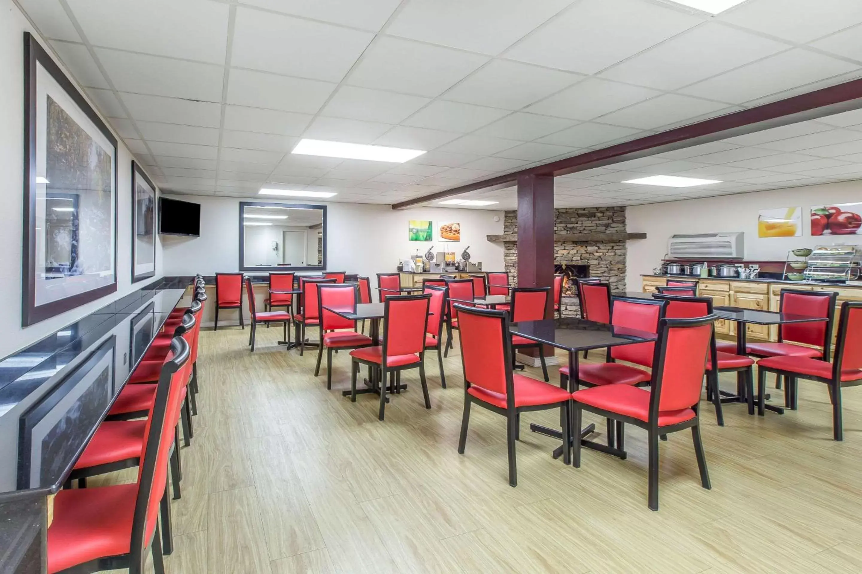 Quality Inn & Suites Quality Inn & Suites