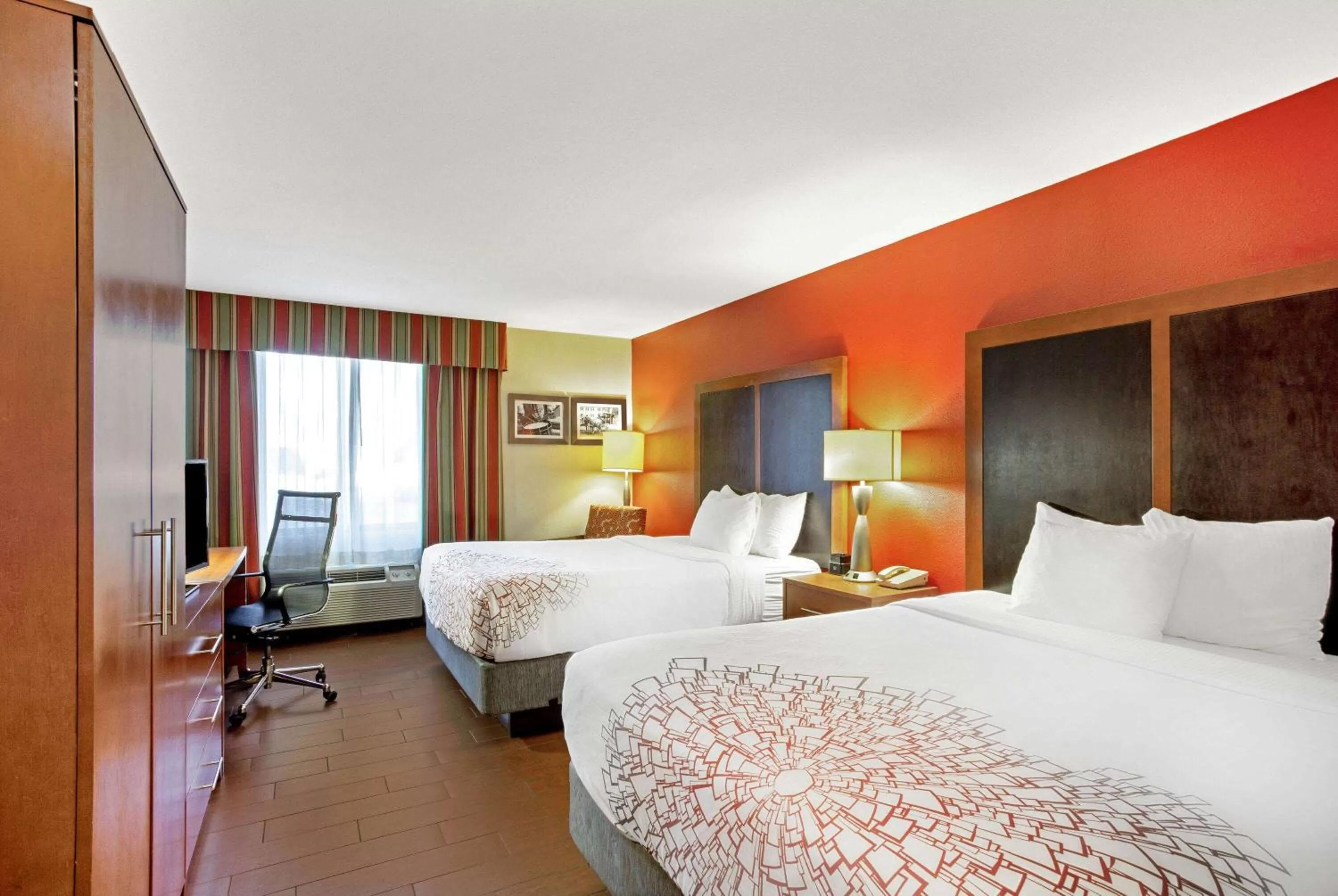 Queen Room with Two Queen Beds - Non-Smoking in La Quinta by Wyndham Williamsburg Historic Area