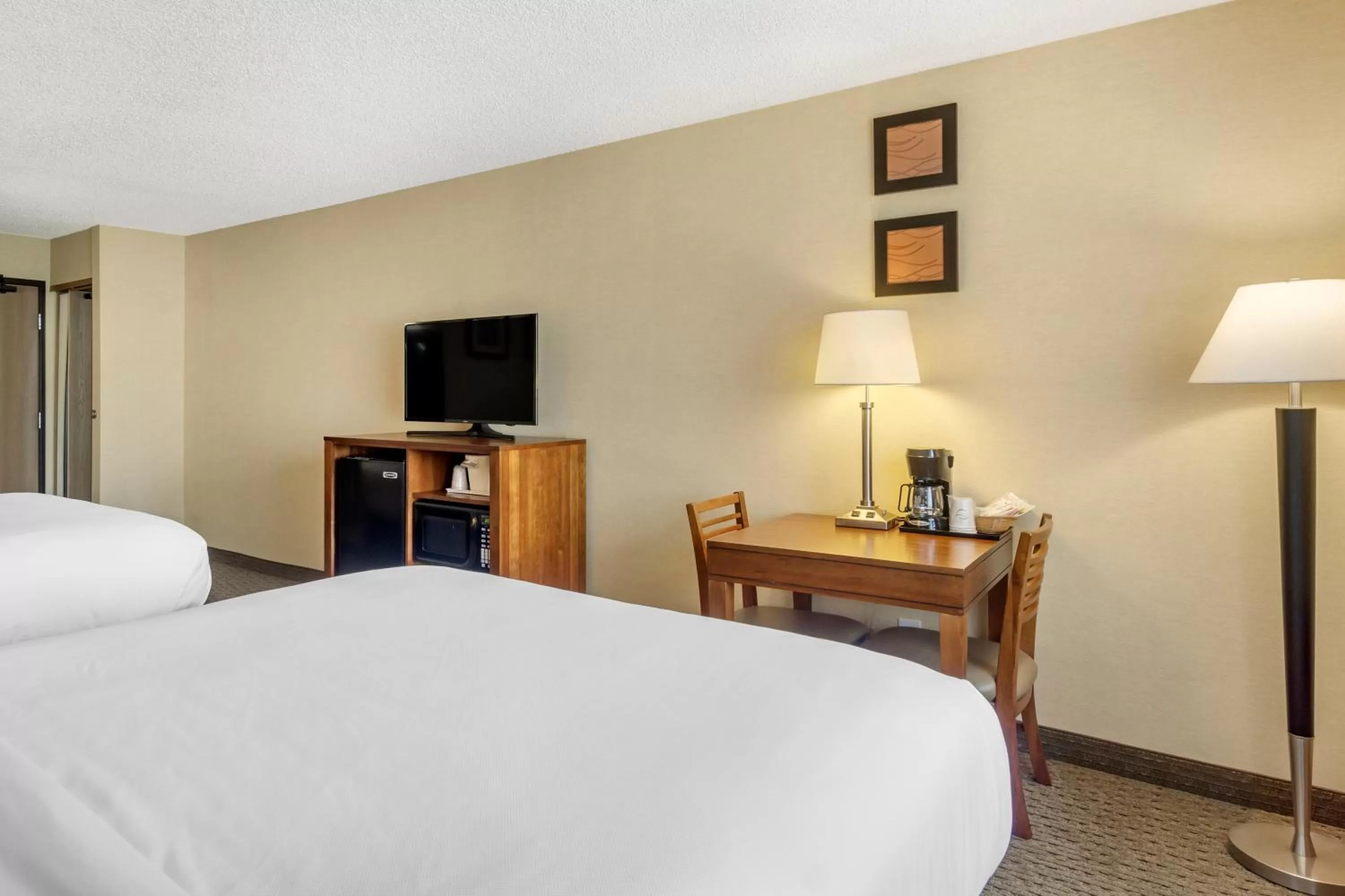 Queen Room with Two Queen Beds - Accessible/Non-Smoking  in Comfort Inn & Suites Bothell - Seattle North