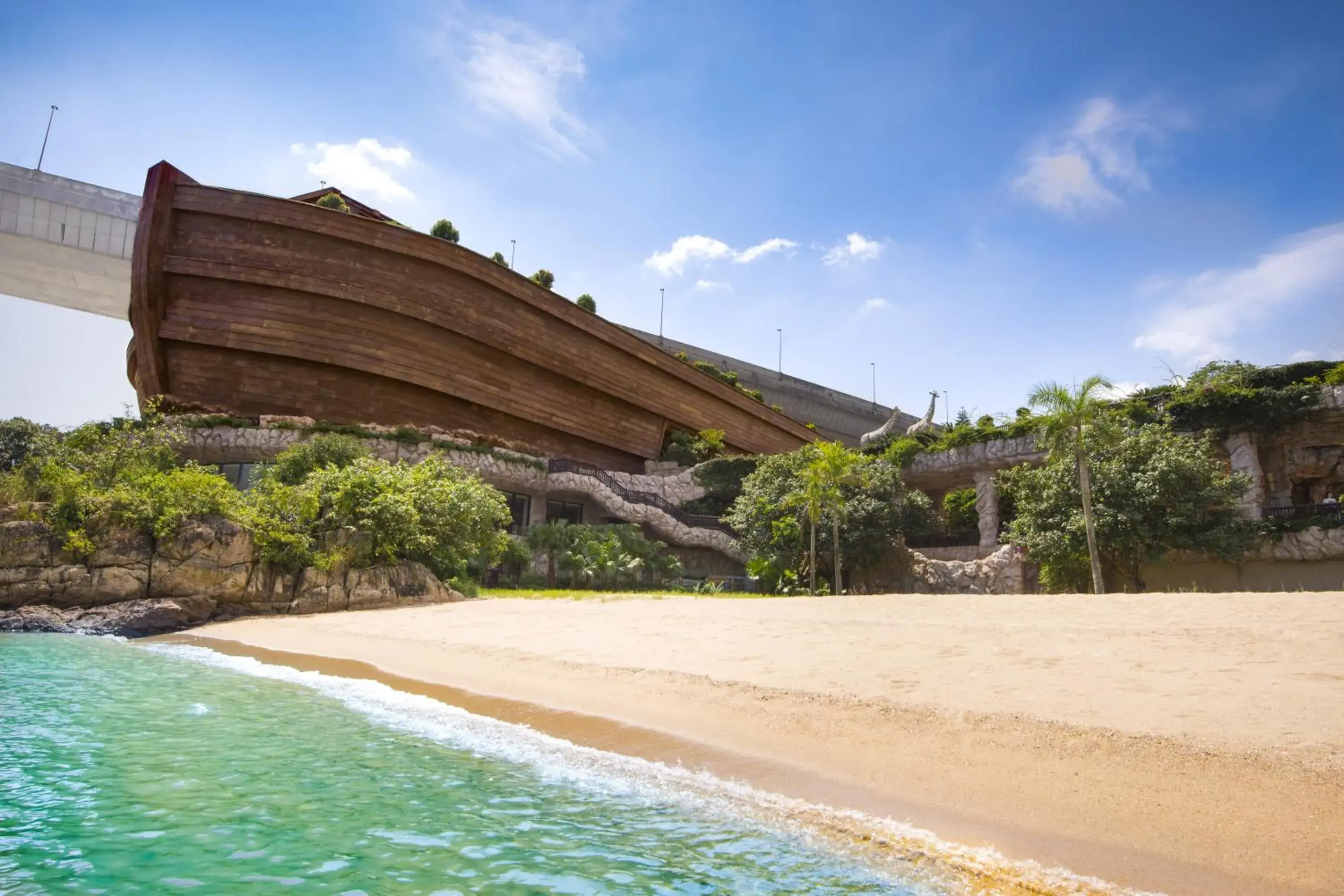 Noah’s Ark Hotel & Resort Noah’s Ark Hotel & Resort