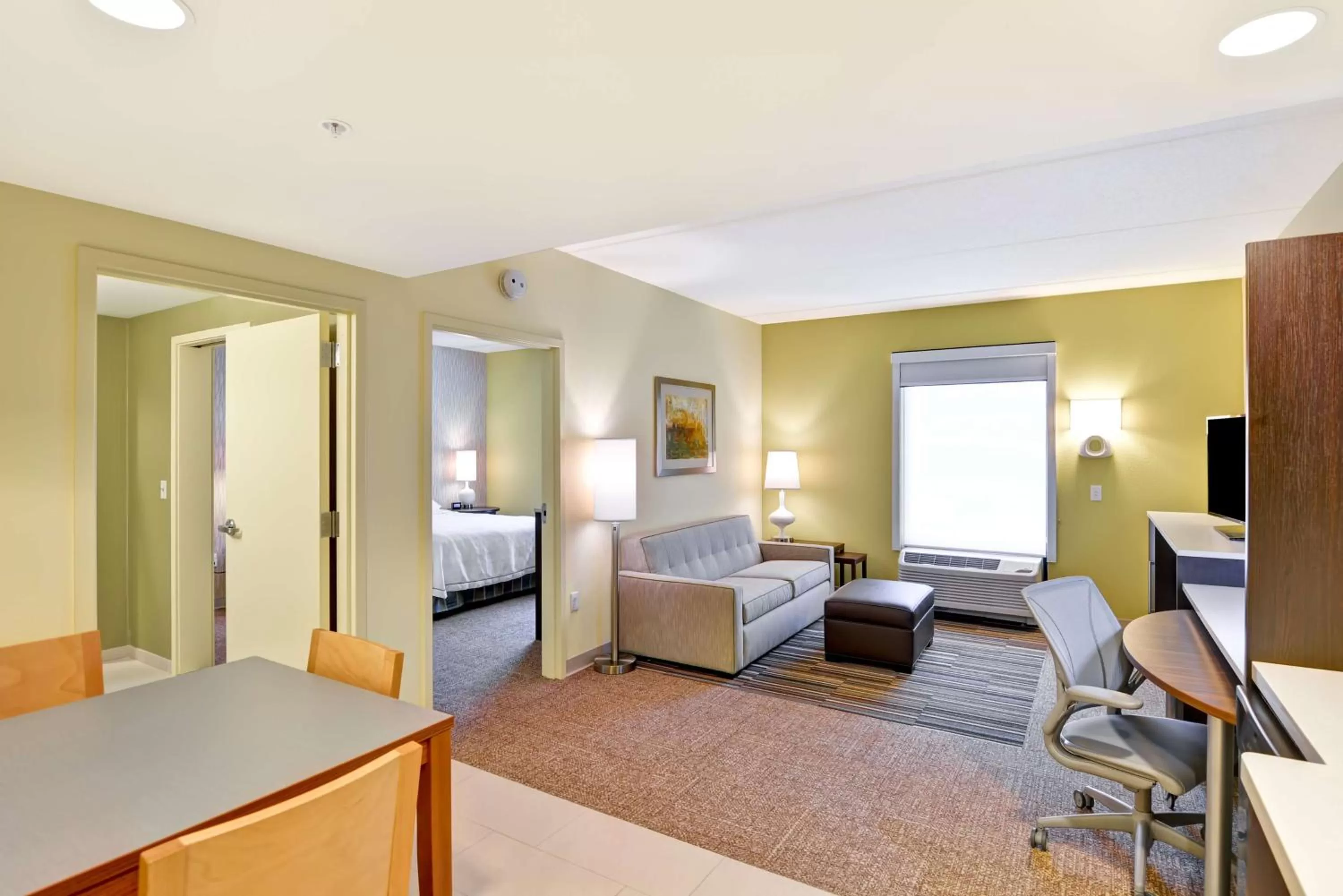 One-Bedroom Queen Suite with Mountain View - Non-Smoking in Home2 Suites By Hilton Dickson City Scranton