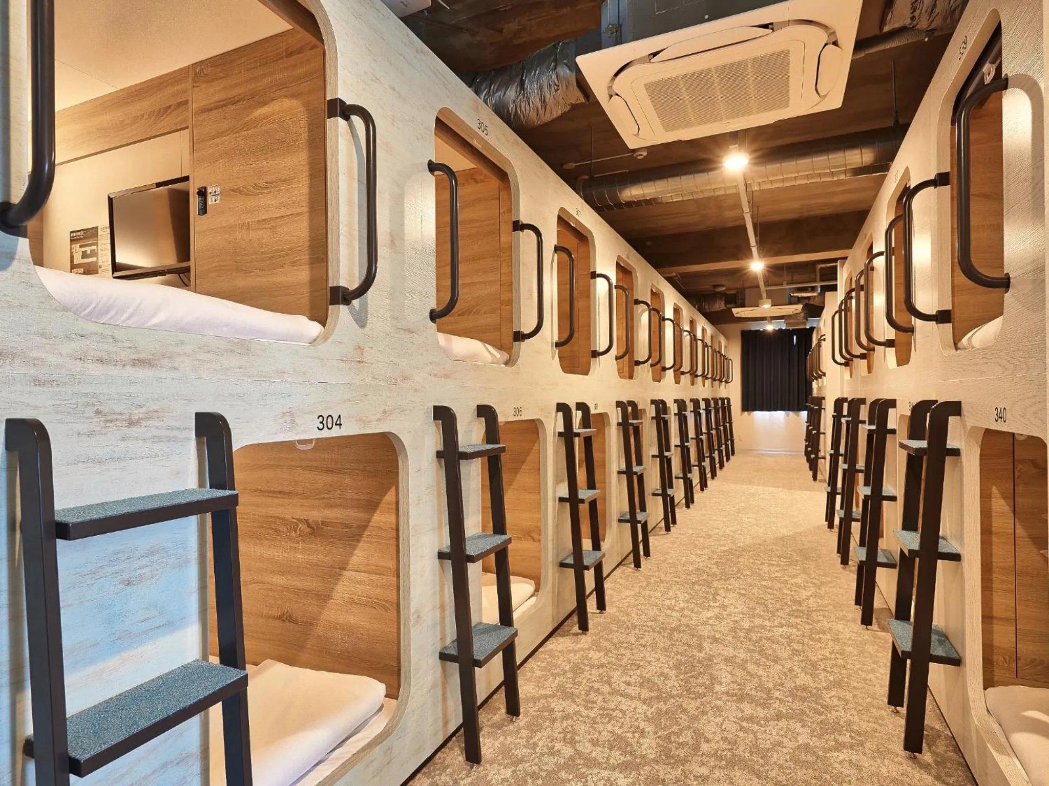 Capsule Room for Women Upper/Lower Unselectable in CABIN&HOTEL ReTIME