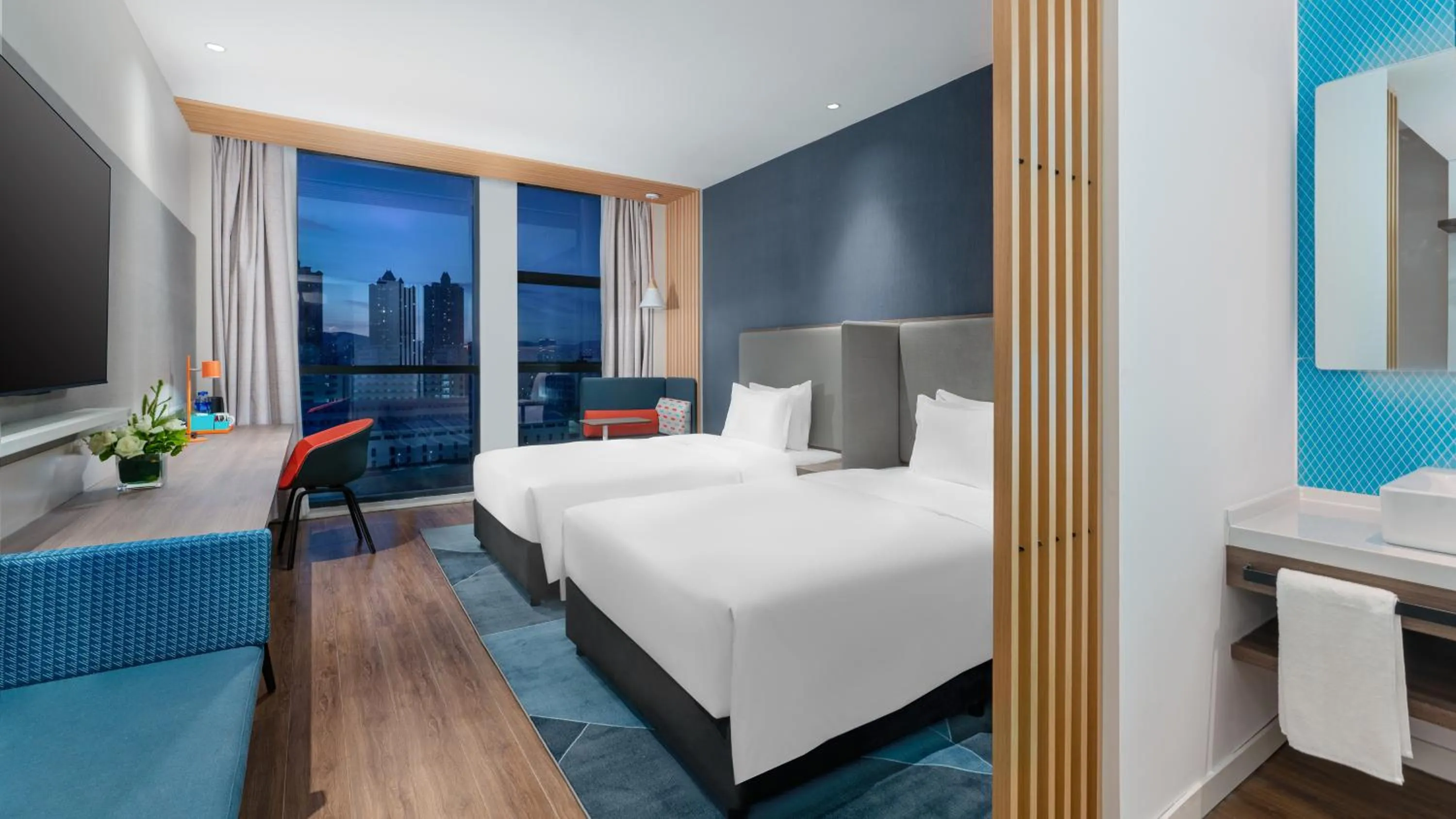 Standard Twin Room in Holiday Inn Express Kunming Panlong by IHG