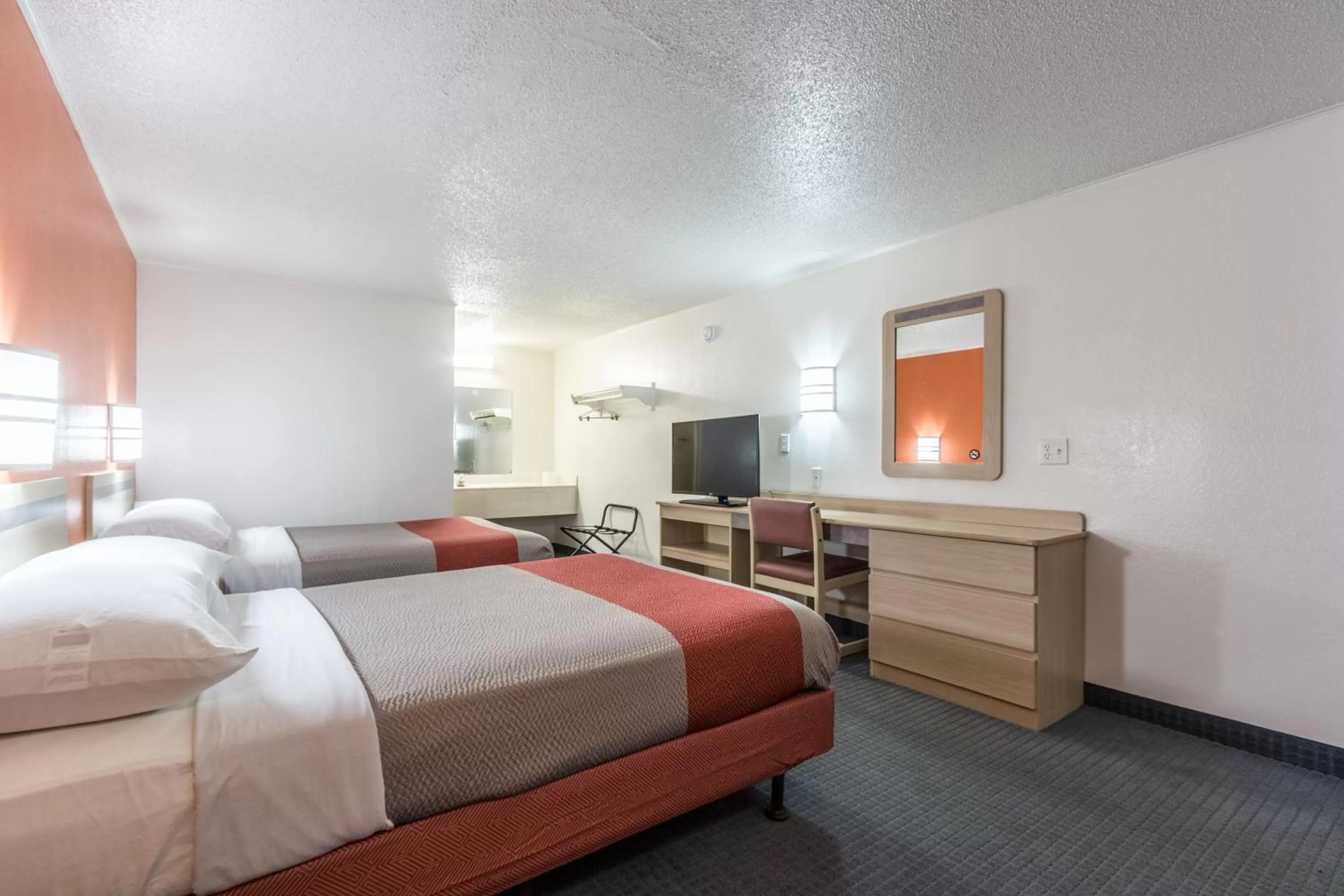 Deluxe Double Room with Two Double Beds - Non-Smoking in Travelodge by Wyndham Lansing