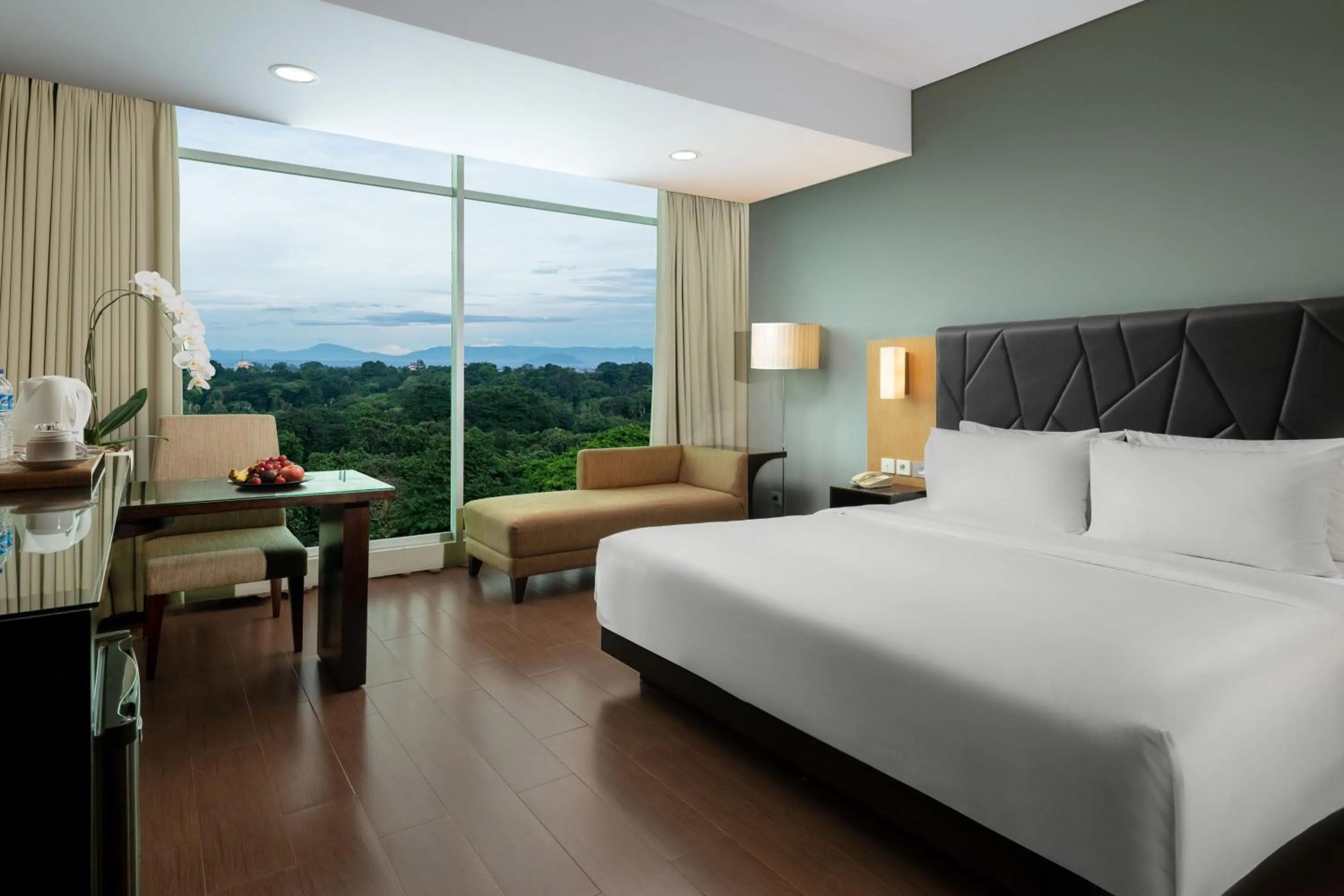 Executive Room in Hotel Santika Bogor