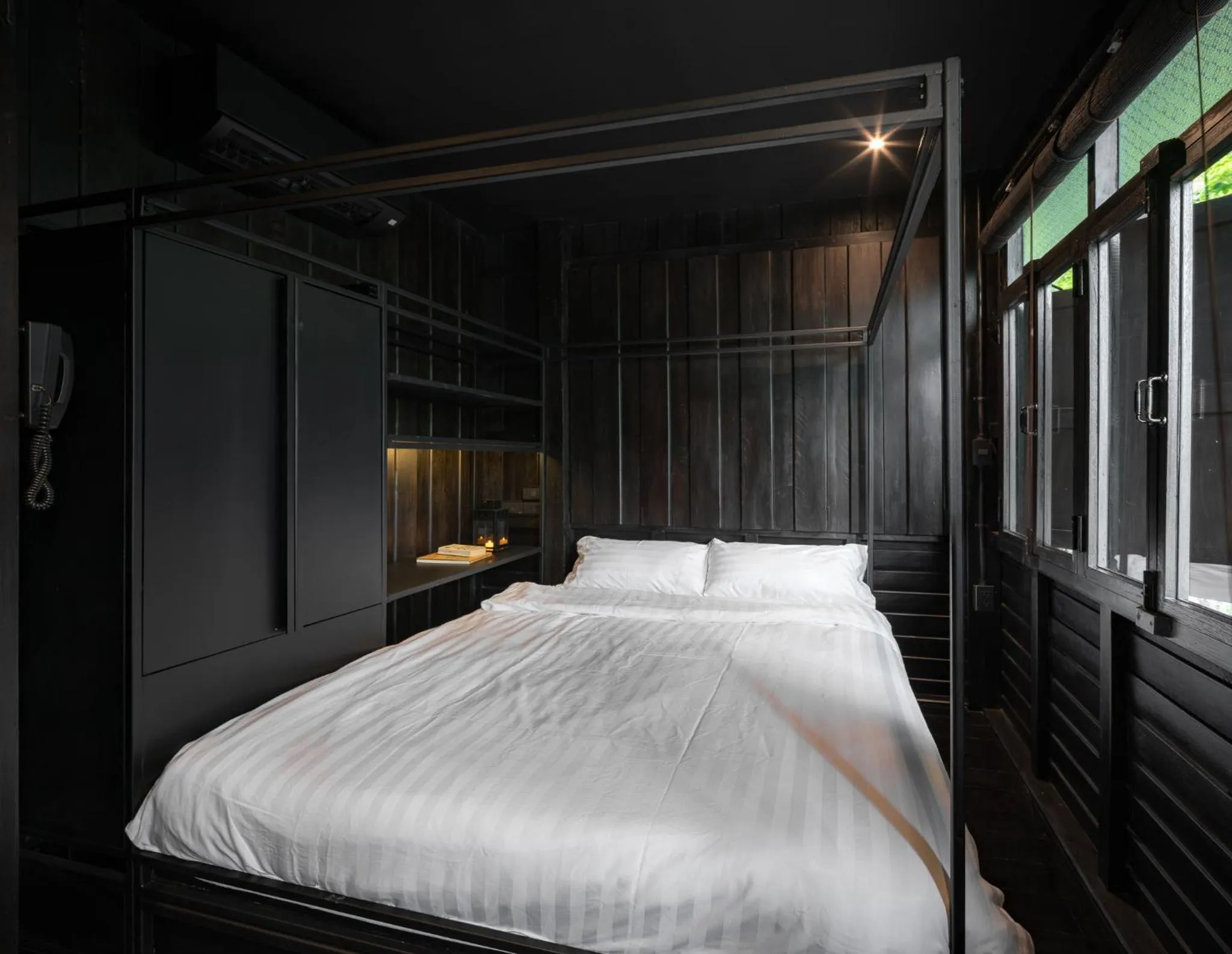 Double Room with Shared Bathroom in Kloem Hostel