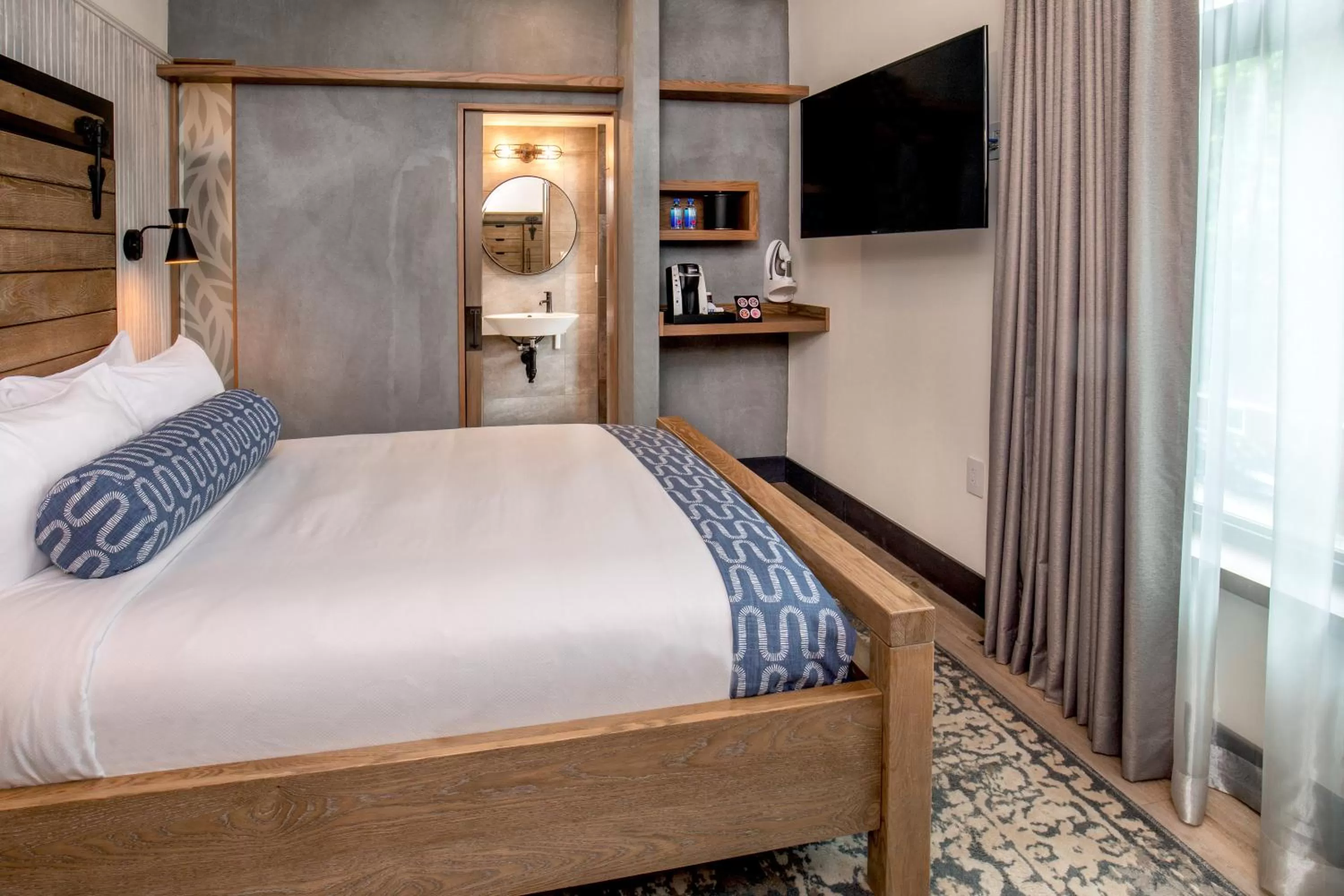 Standard Queen Room in Hotel 1868